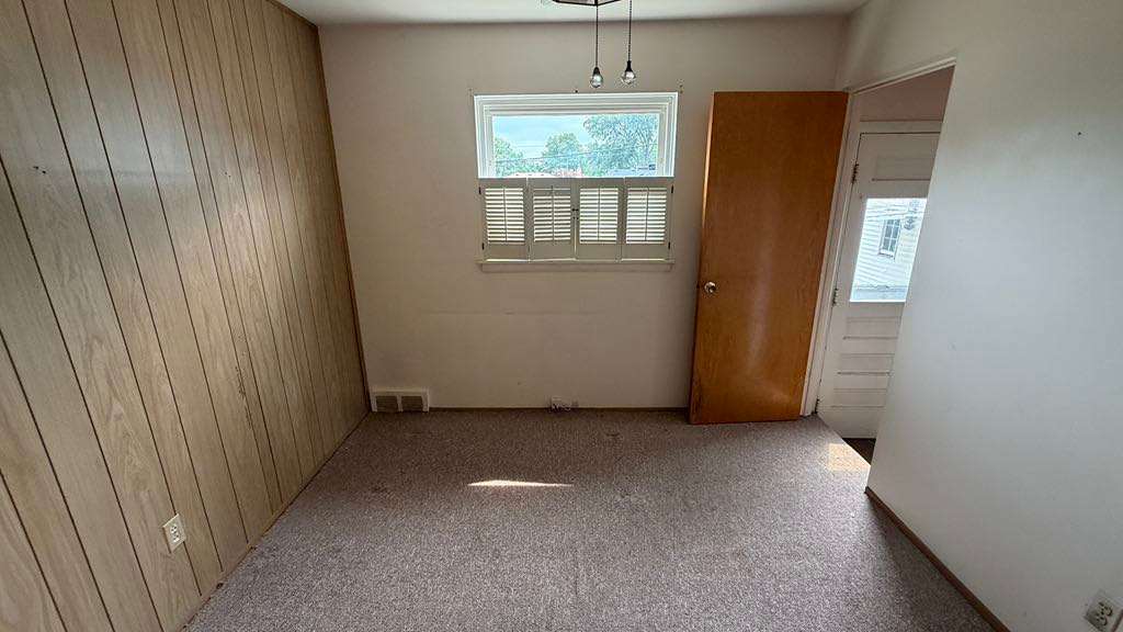 30435 Rosslyn Ave photo