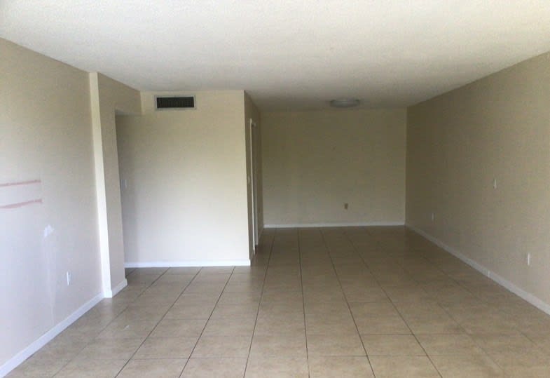 6861 Sw 147th Ave Apt 3g photo