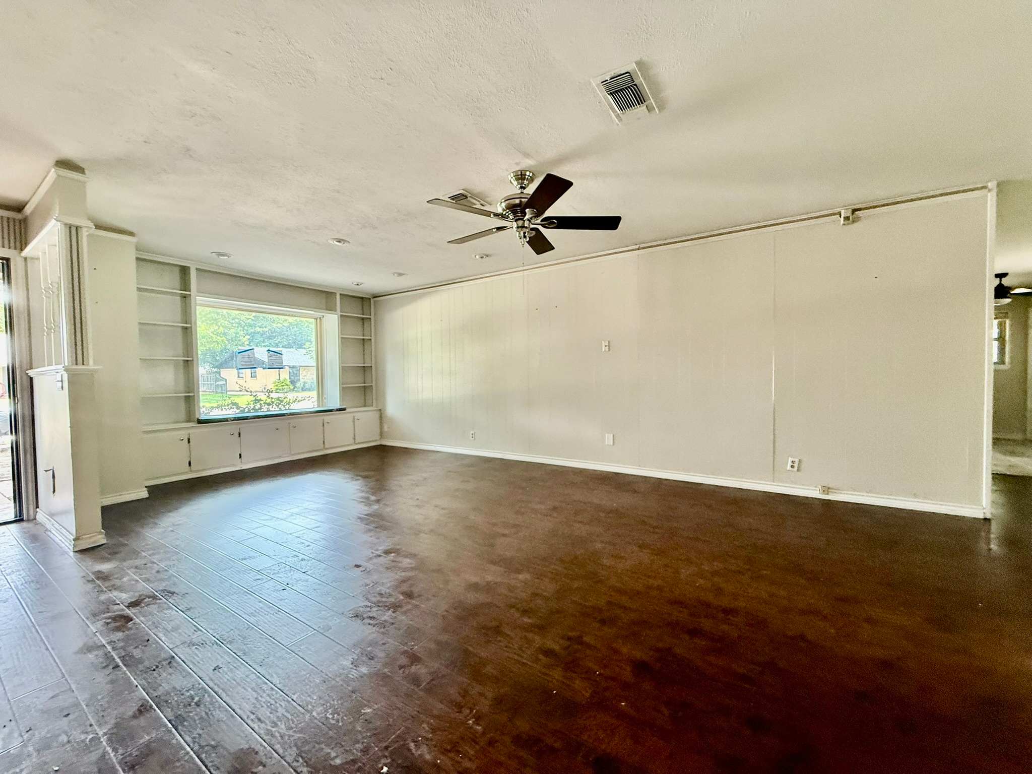 202 Juniper St photo