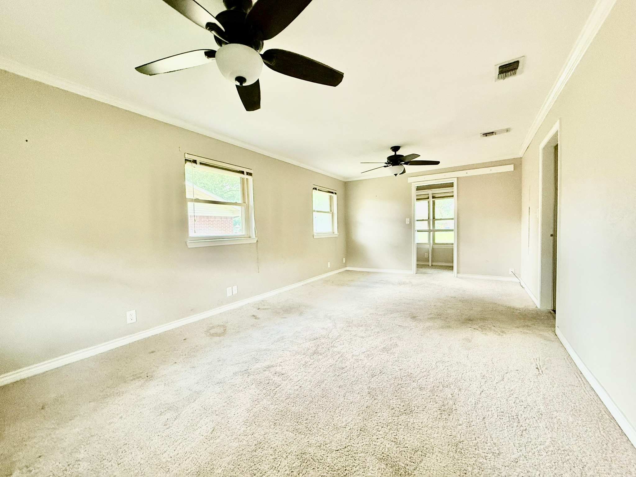202 Juniper St photo