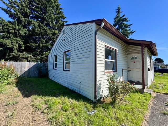 307 Cypress St photo