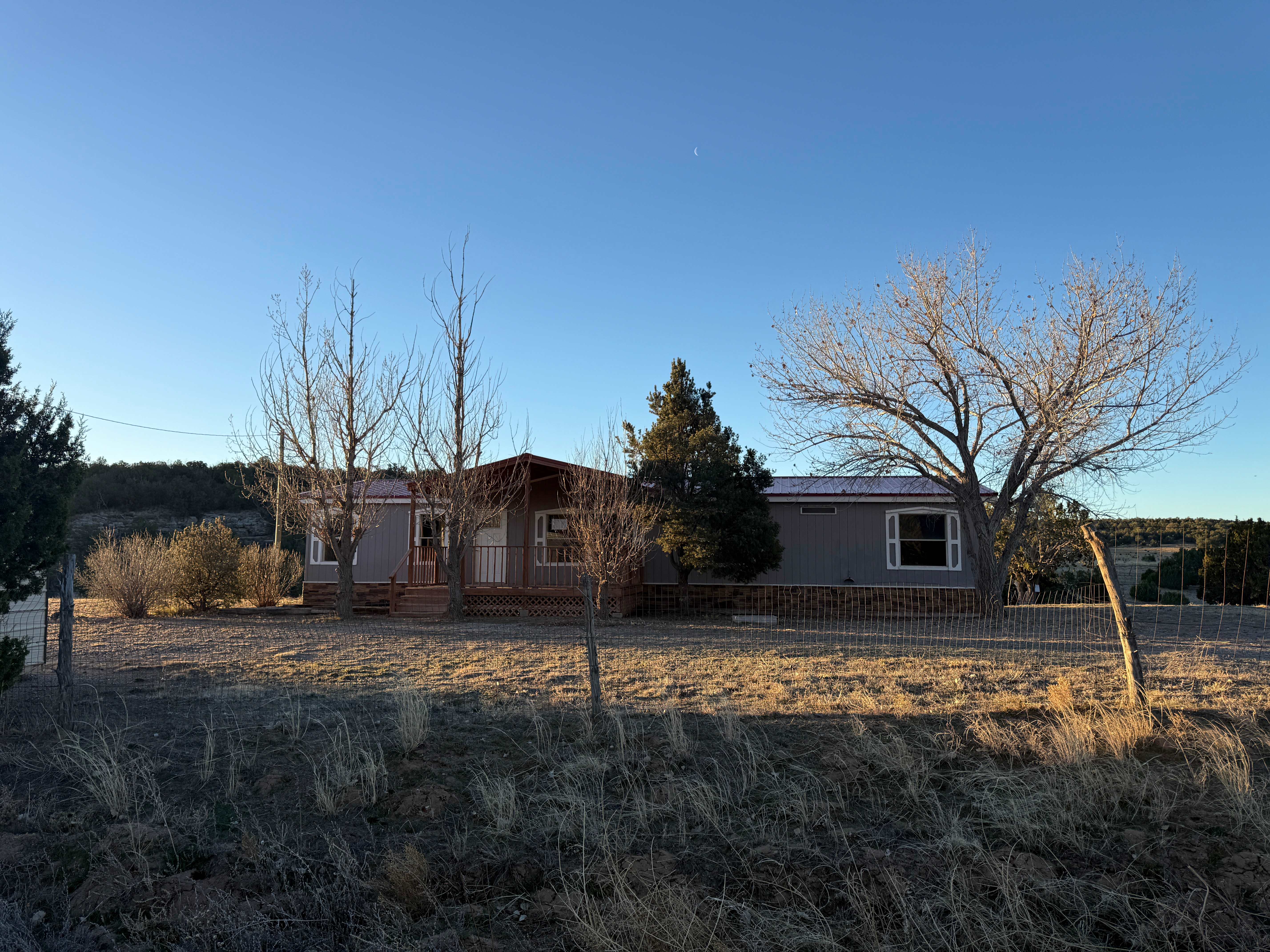 Photograph of 132 V Hill Rd, Edgewood, NM 87015
