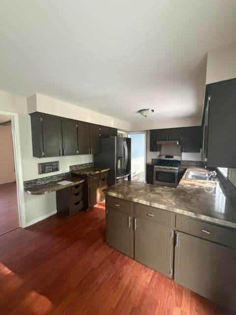815 Canterbury Dr photo