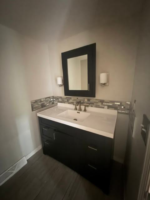 815 Canterbury Dr photo