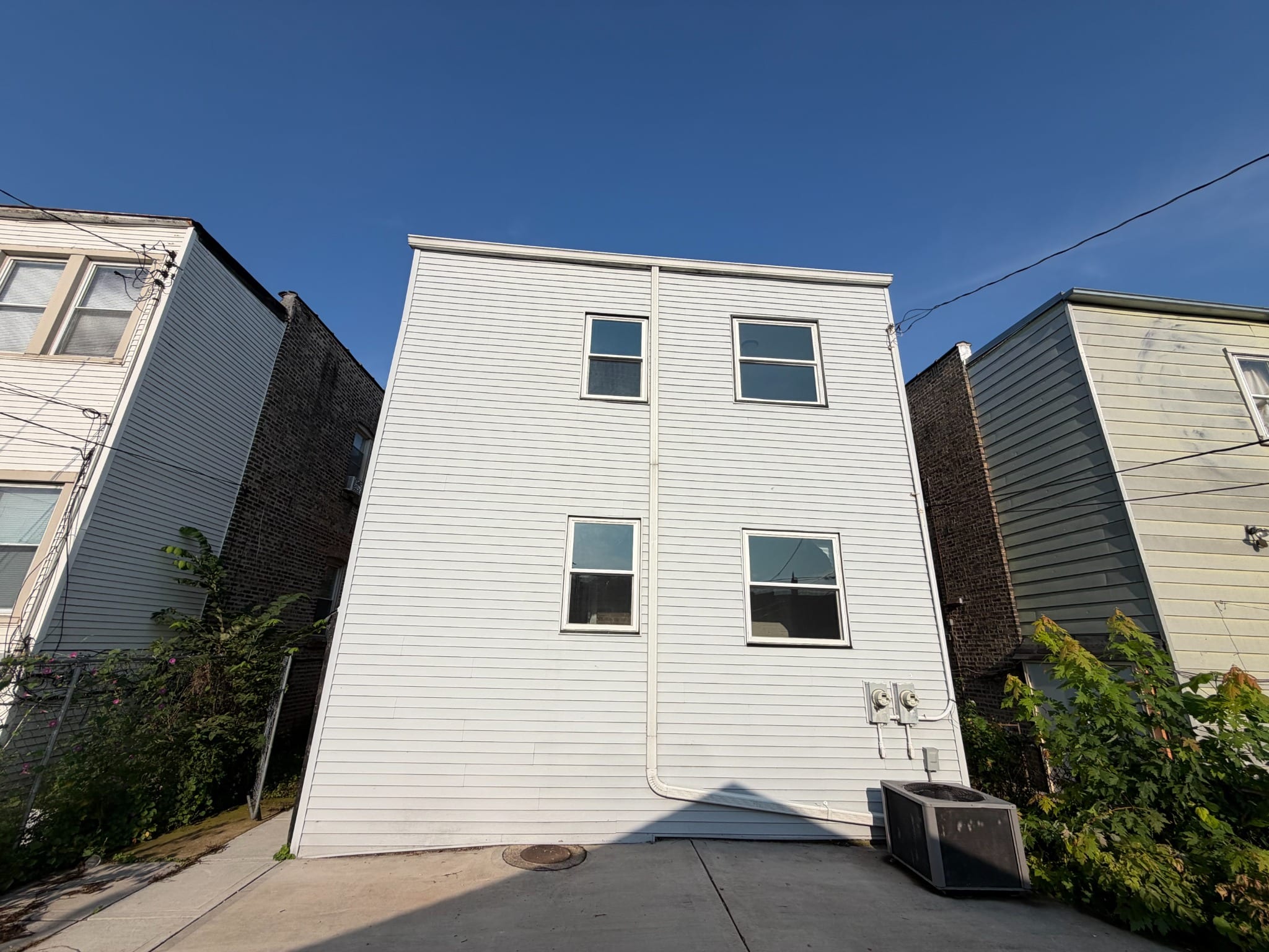 1749 N Meade Ave photo