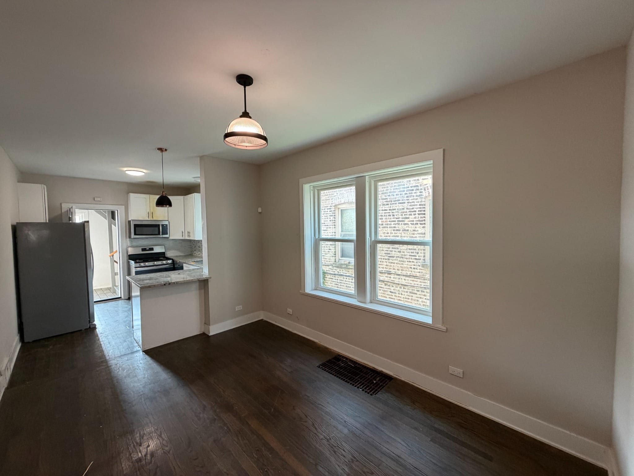 1749 N Meade Ave photo