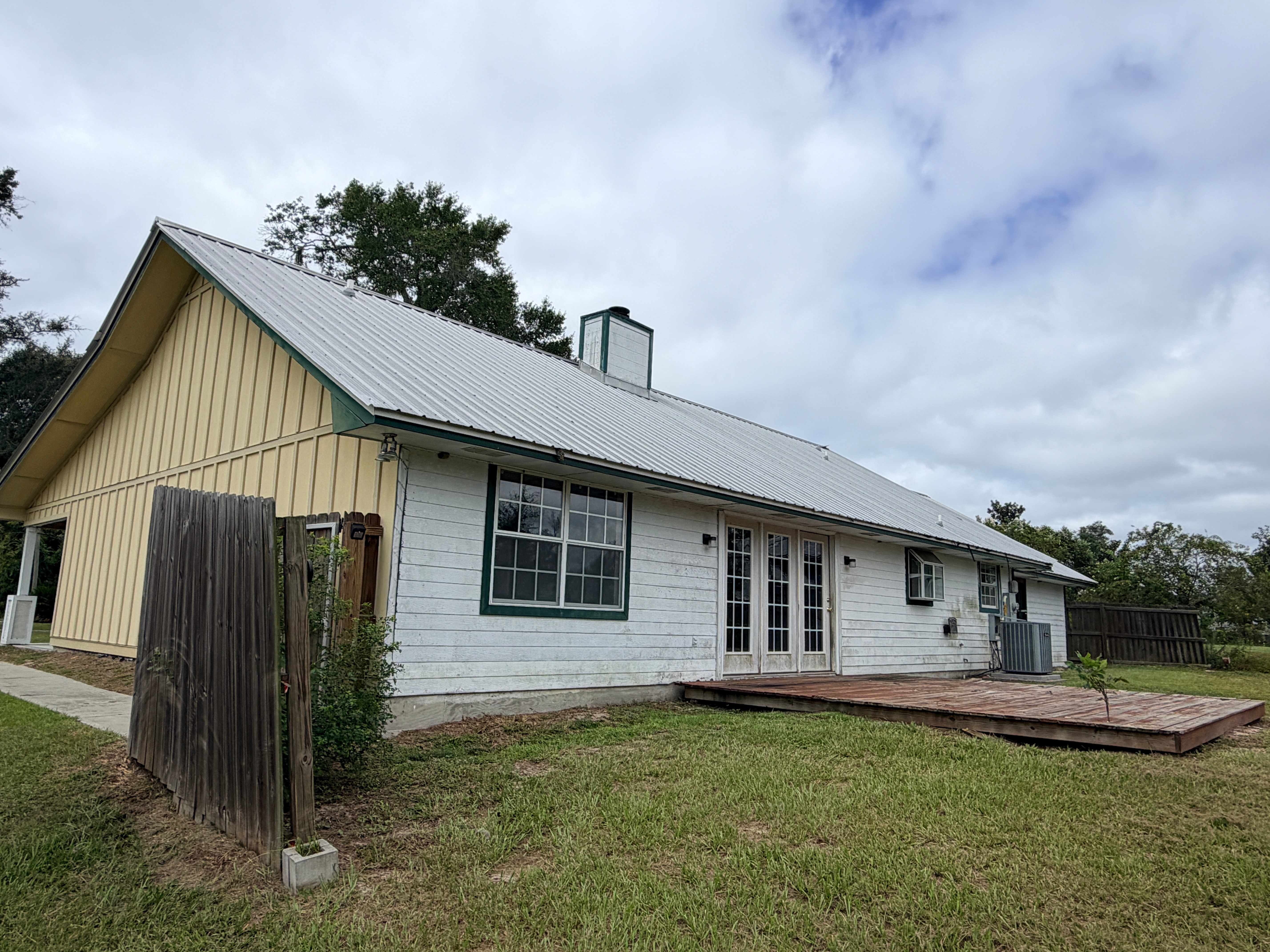 9206 Cherokee Street photo