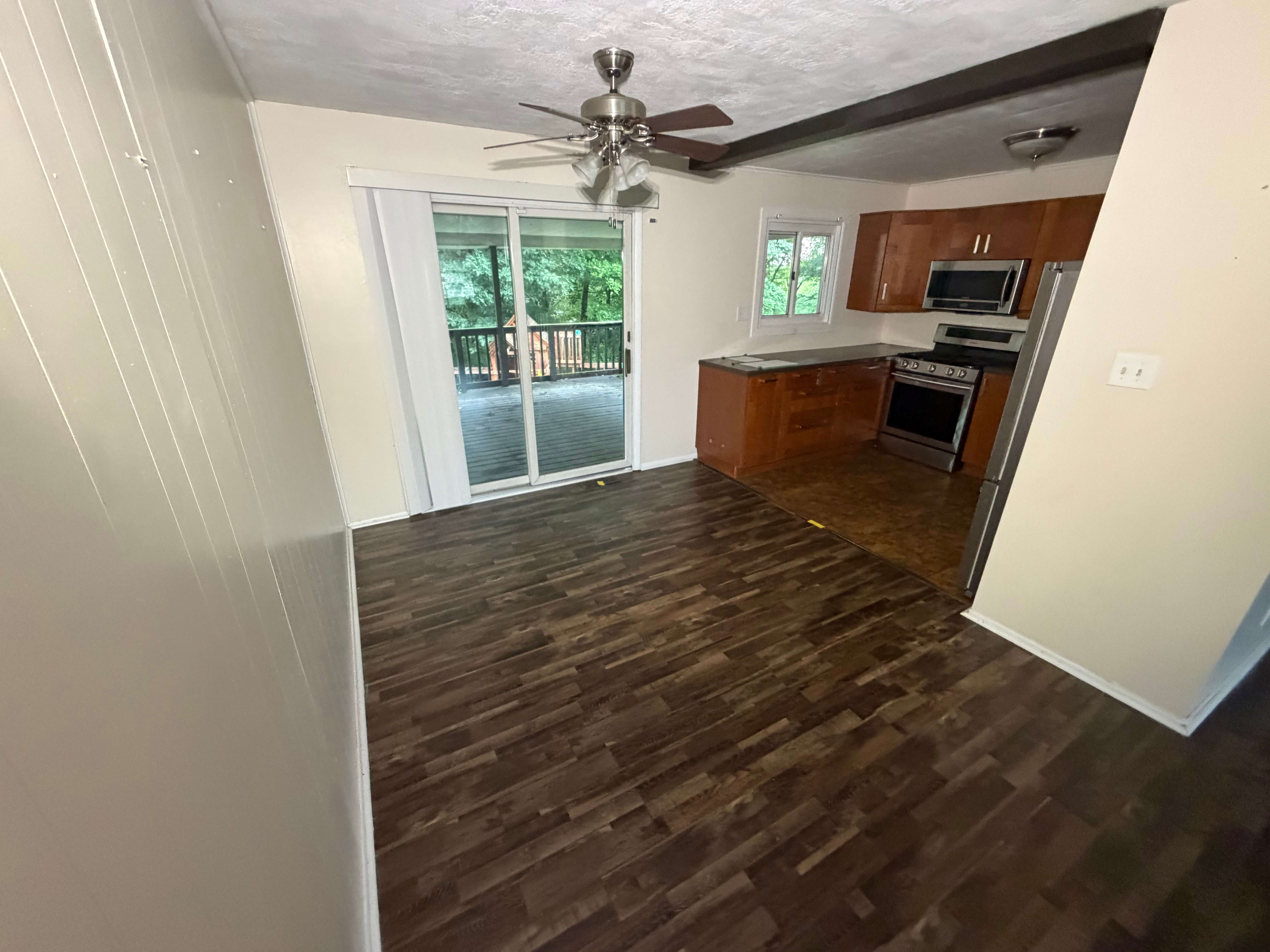 305 Sycamore St photo