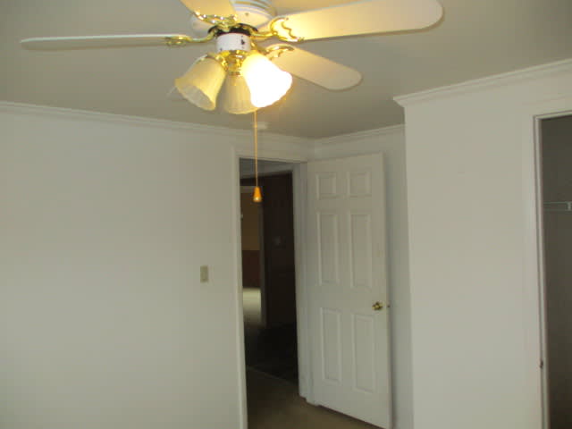 274 Hillside Dr photo