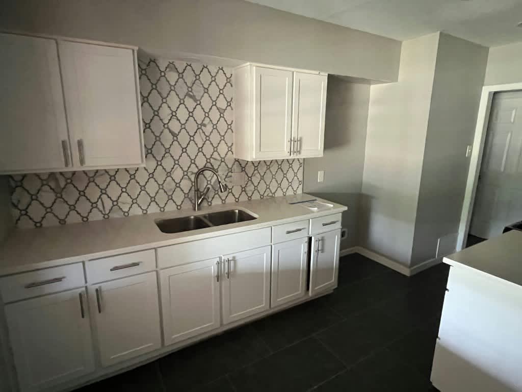3250 Highland Woods Cir photo