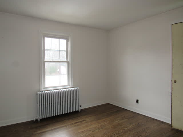 609 Demuth St photo