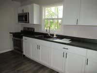 1936 Lakeview Ave photo
