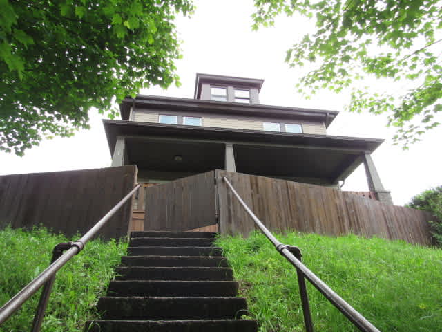 Single Family Home 3BR 1BA - 410 Shaffner Ave, Brownsville, PA