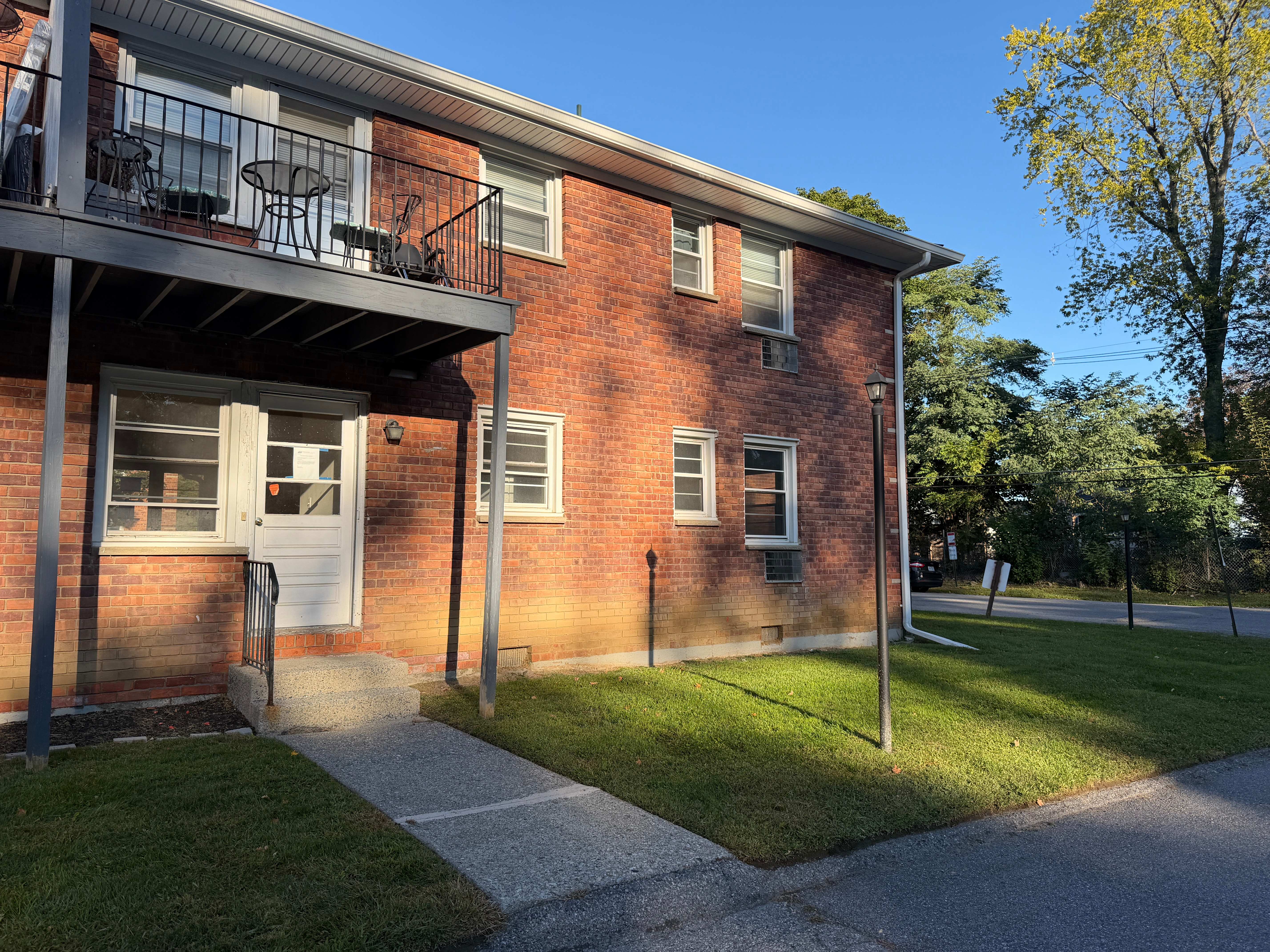 2710 South Road F7 photo