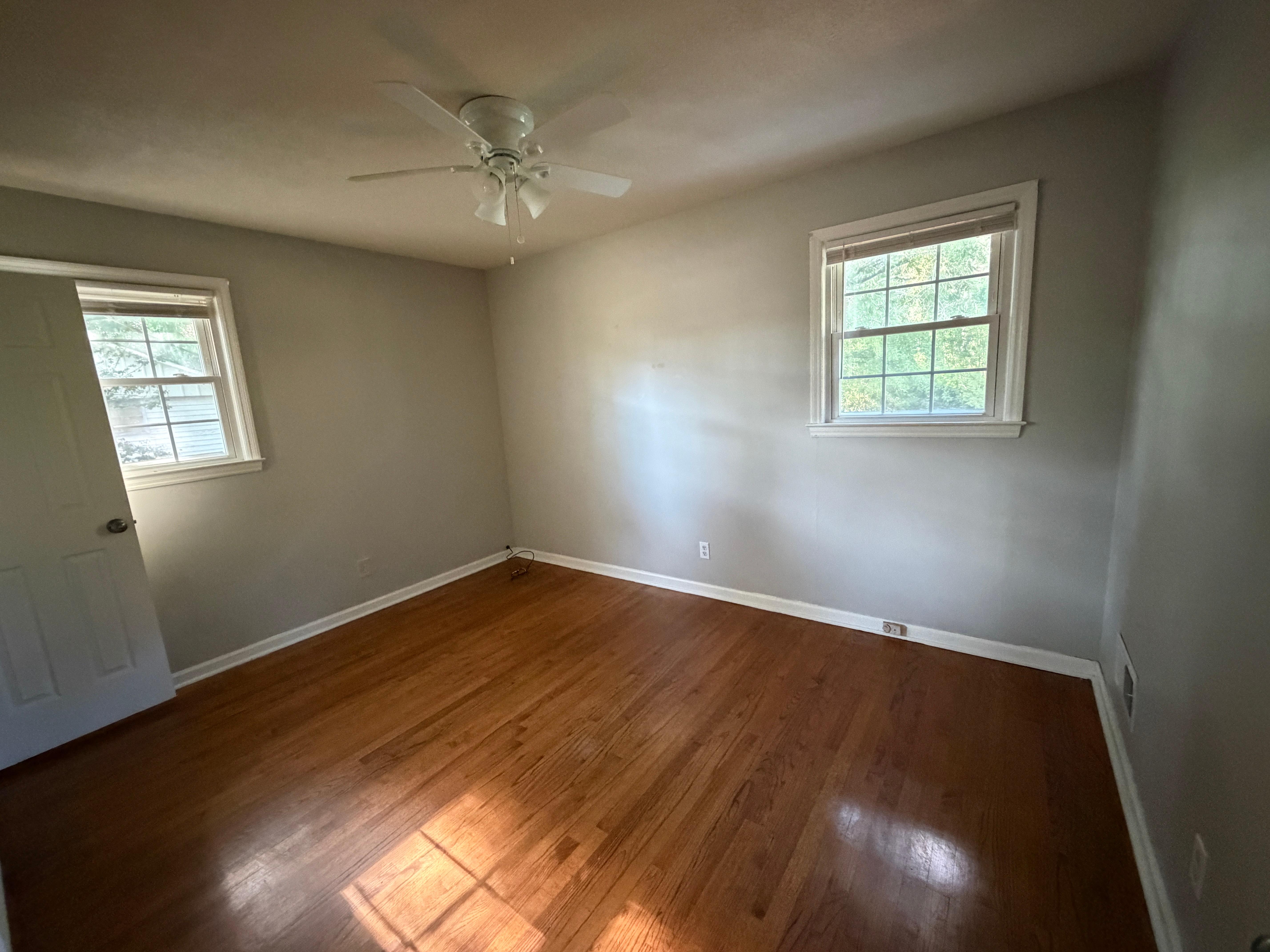 74 Newport Dr photo