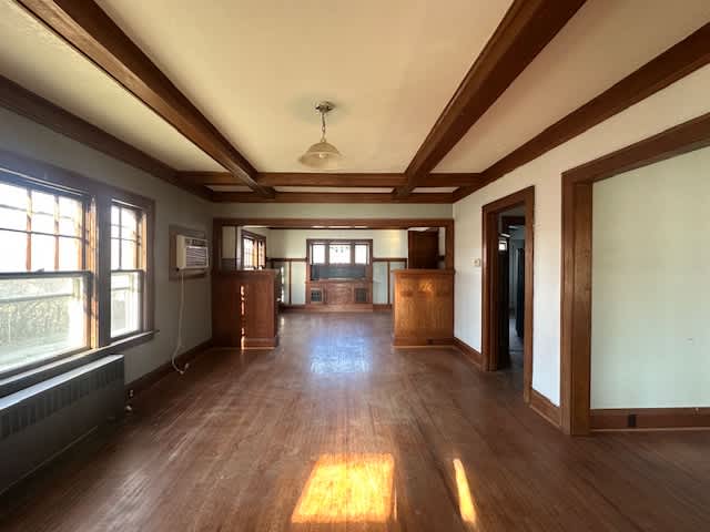 806 S Elm St photo