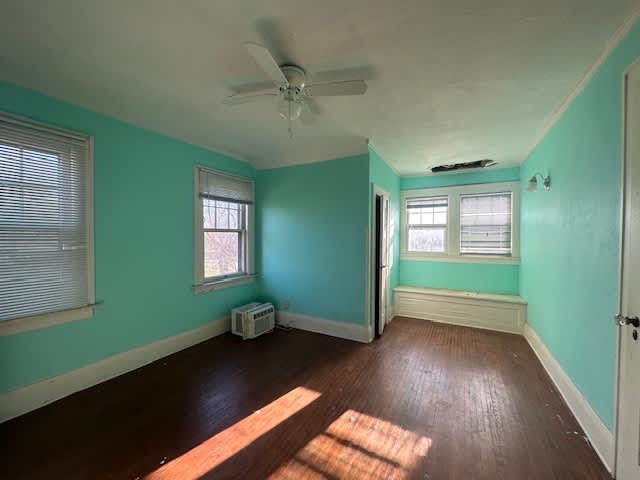 806 S Elm St photo