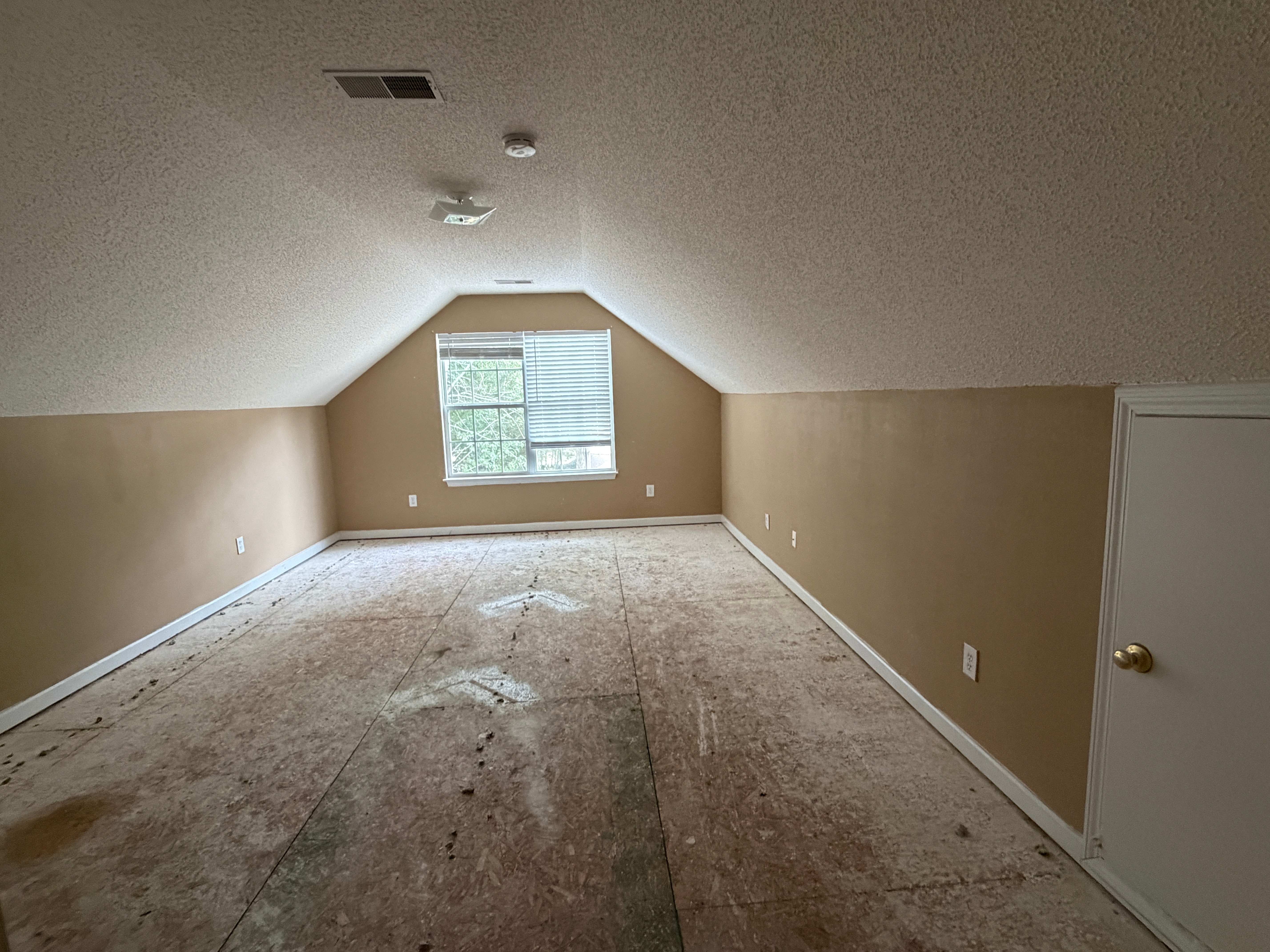 153 Hardwood Dr photo