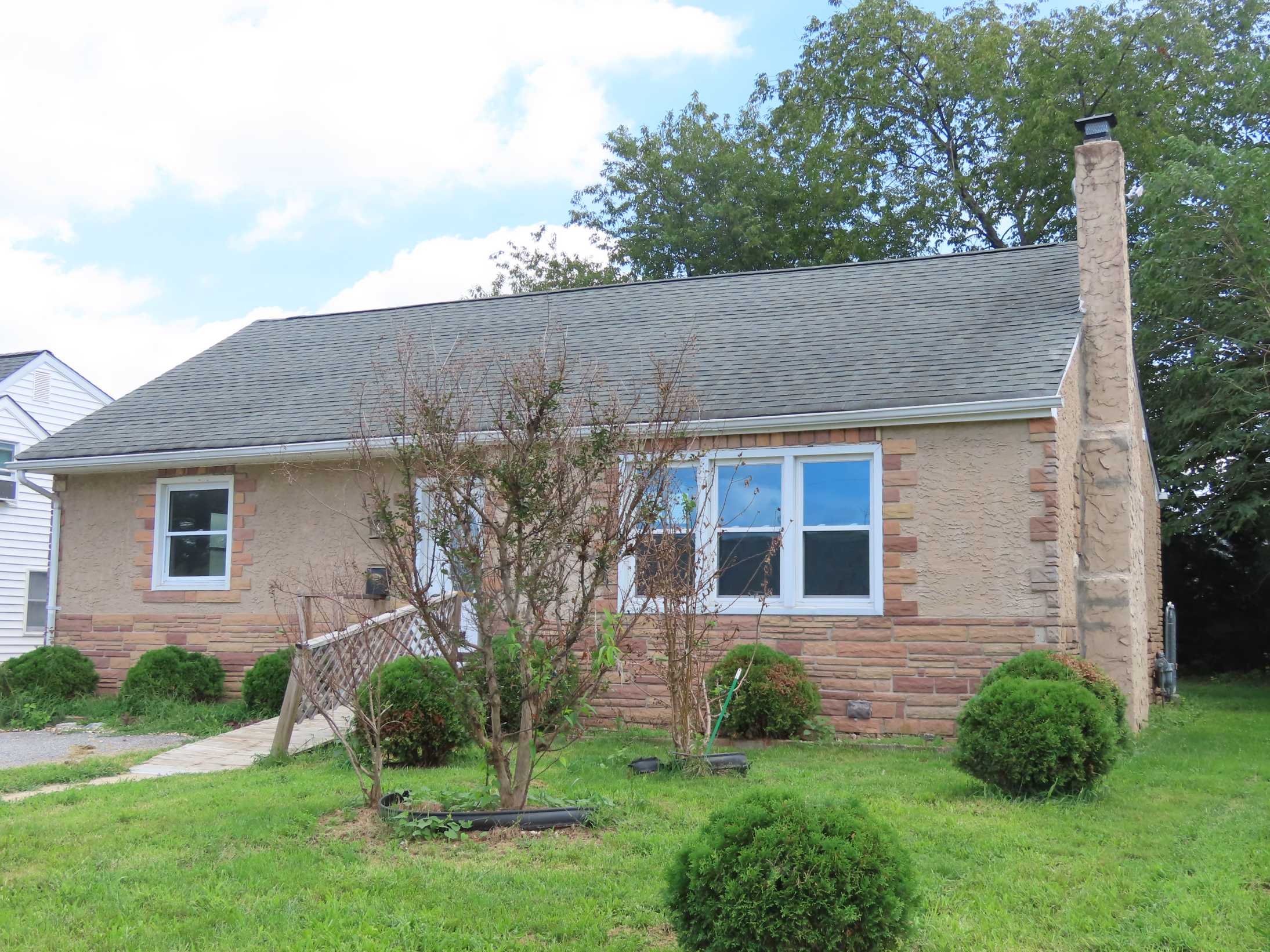 Photograph of 32 Paul Road, New Castle, DE 19720