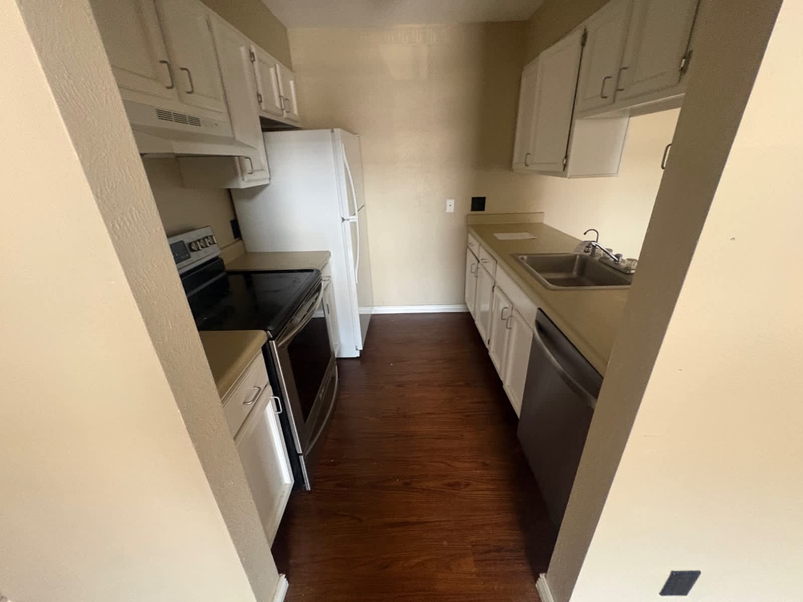 7665 E Eastman Ave Unit 204b photo