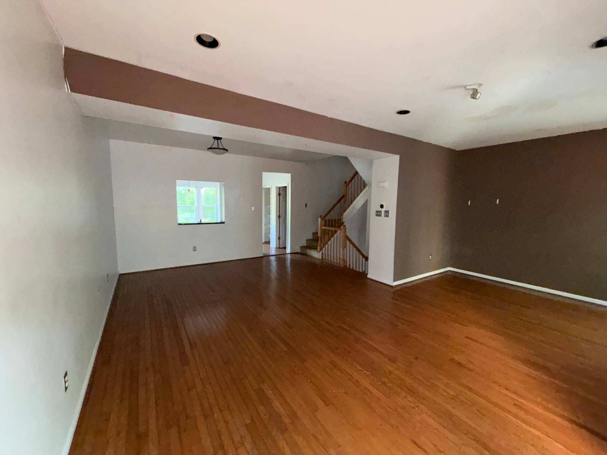12119 Sutton Lane photo