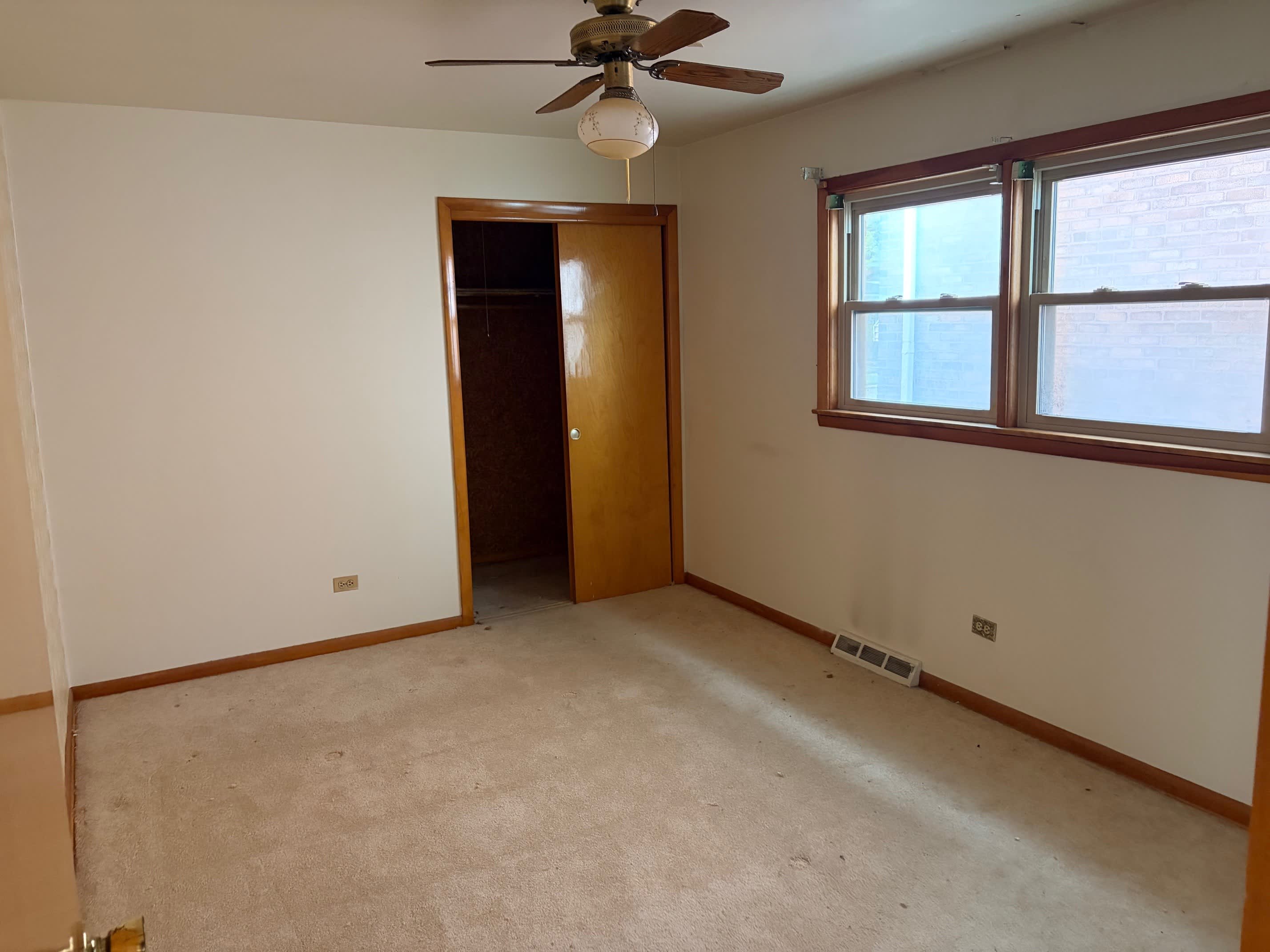 10031 S Forest Ave photo