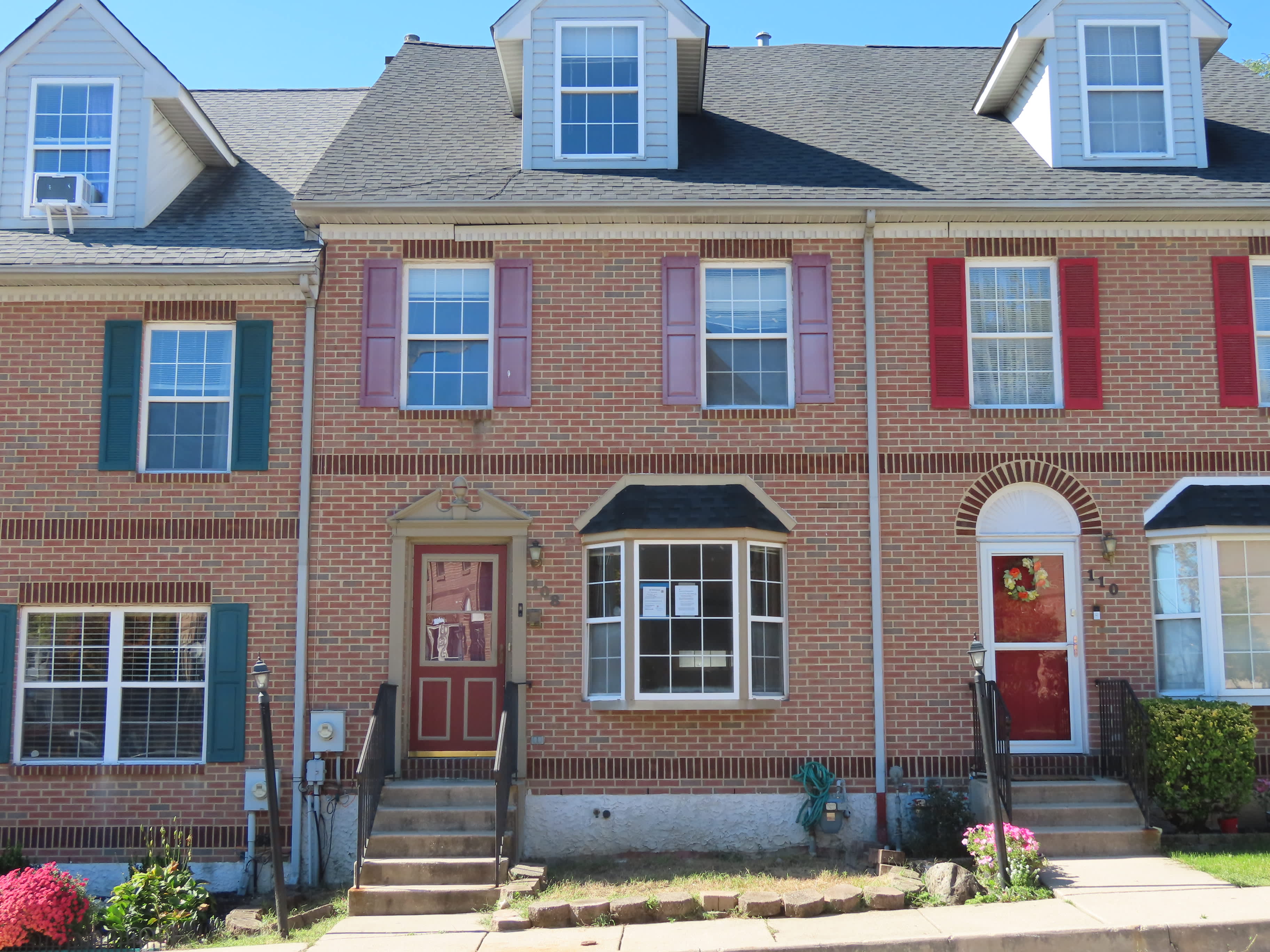 108 W 21st foreclosure property image