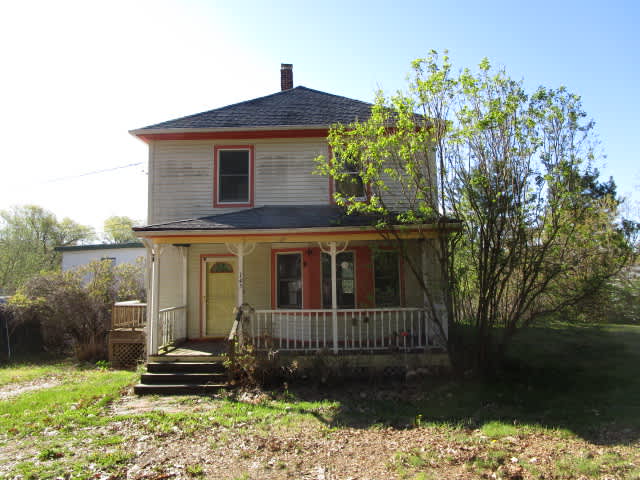 Single Family Home 3BR 1BA - 145 Marlborough Rd, Portland, ME
