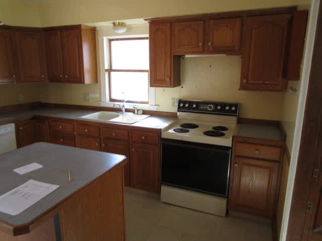 145 Marlborough Rd photo