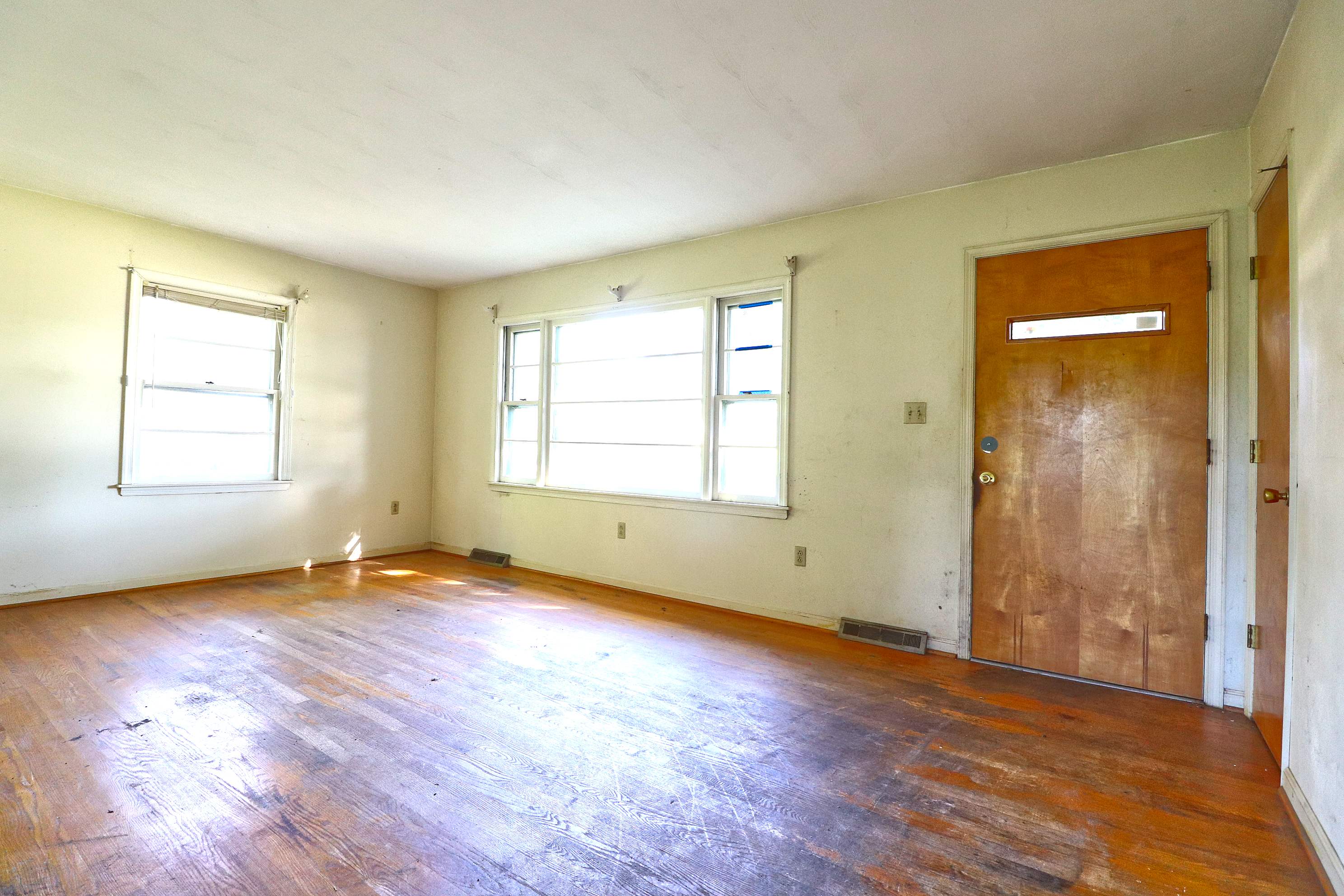 1031 Broadhill Drive photo