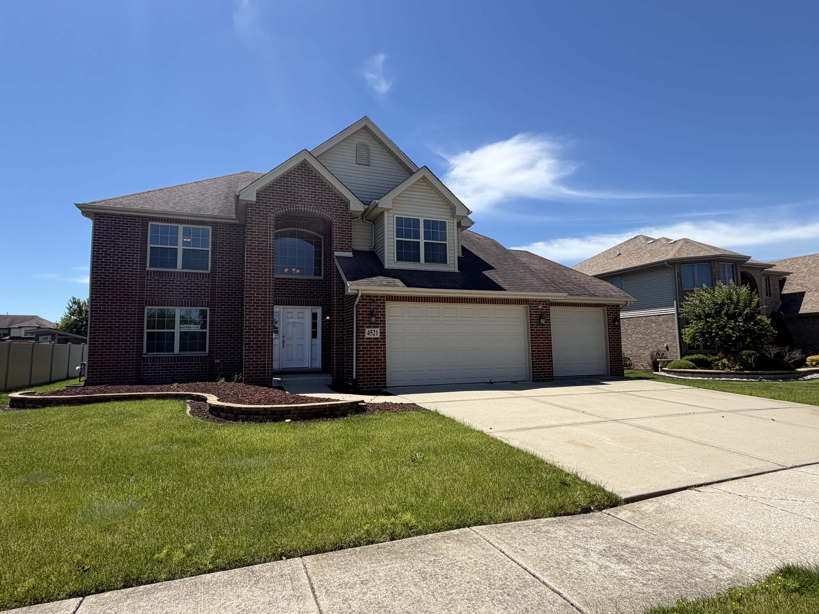 Single Family Home 3BR 2.1BA - 4521 203rd St, Matteson, IL
