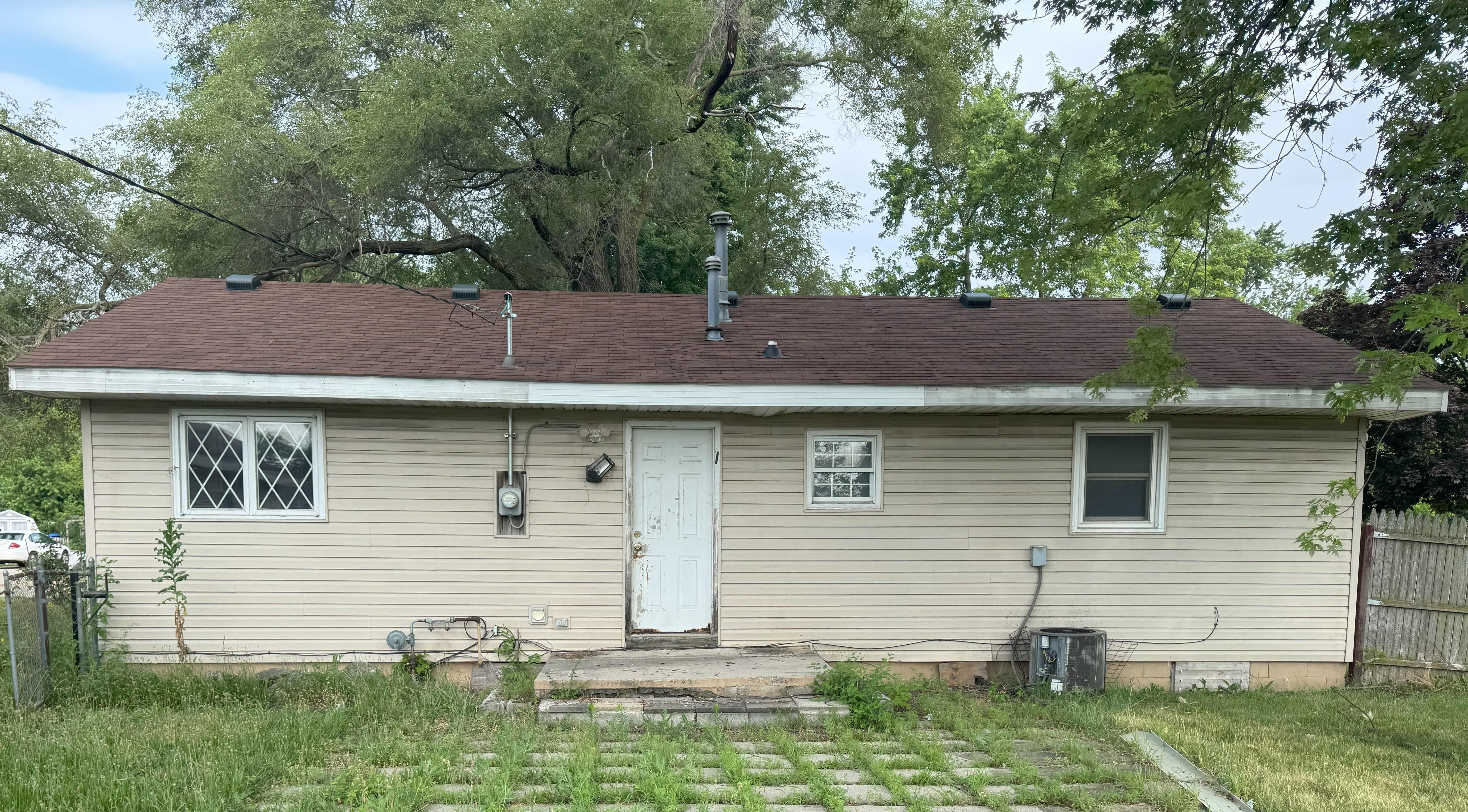 824 Harbor Ave photo