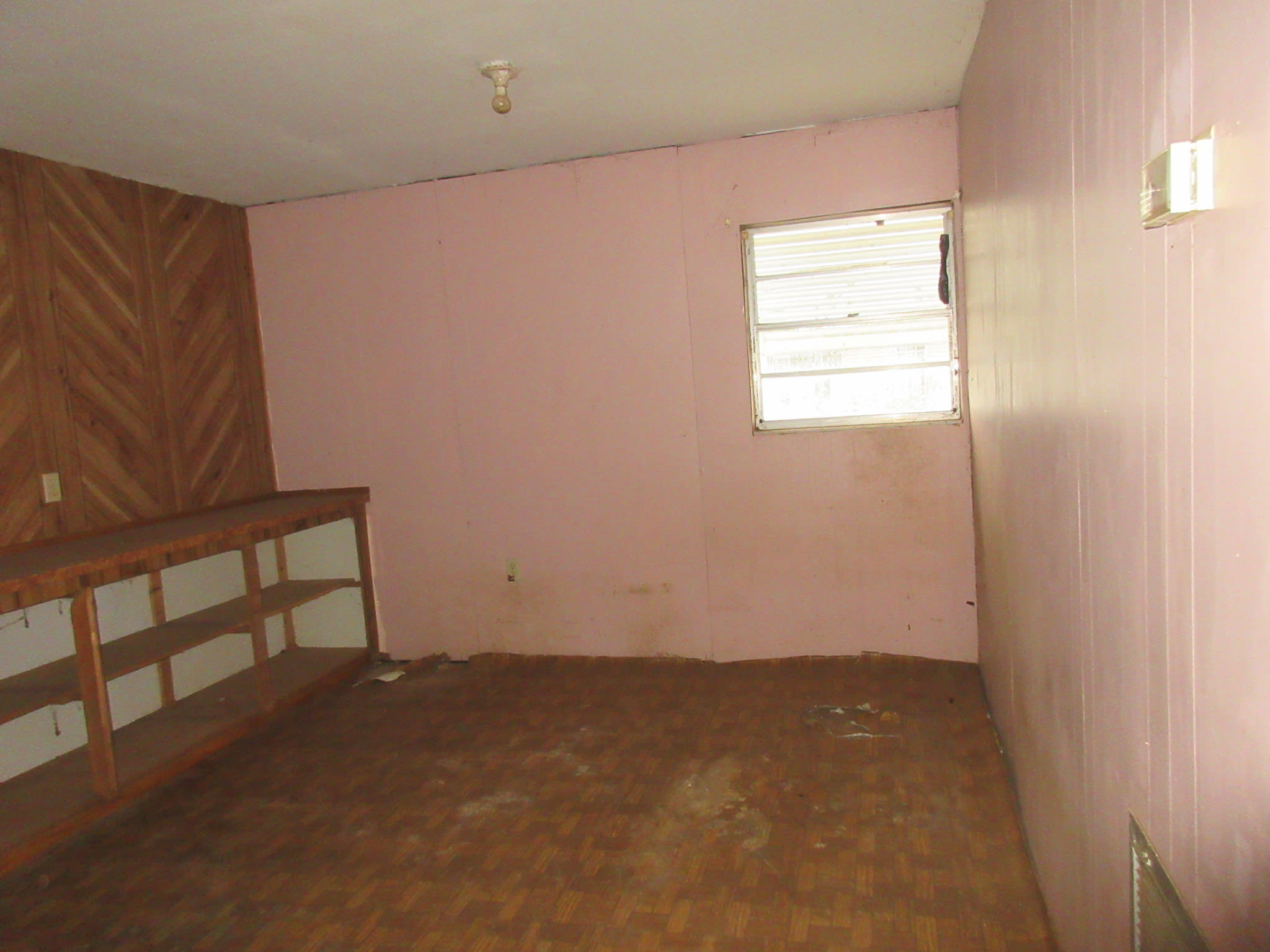 11639 Huggins St photo