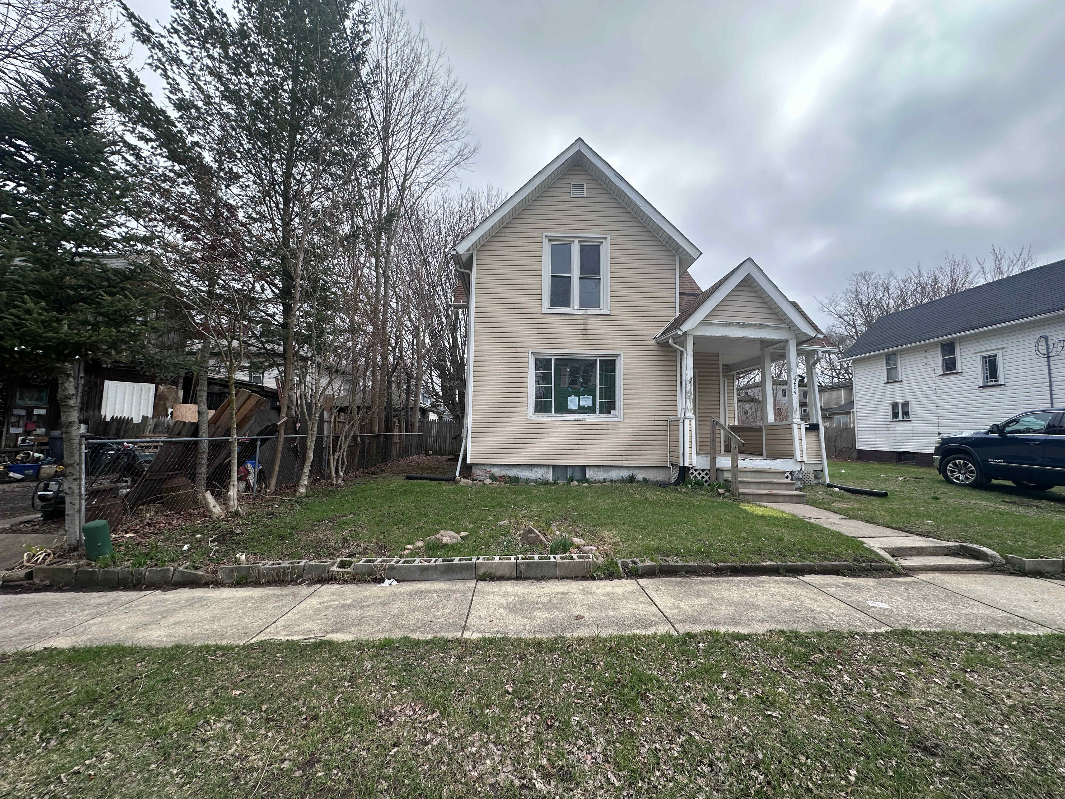 Photograph of 284 Clay St, Conneaut, OH 44030