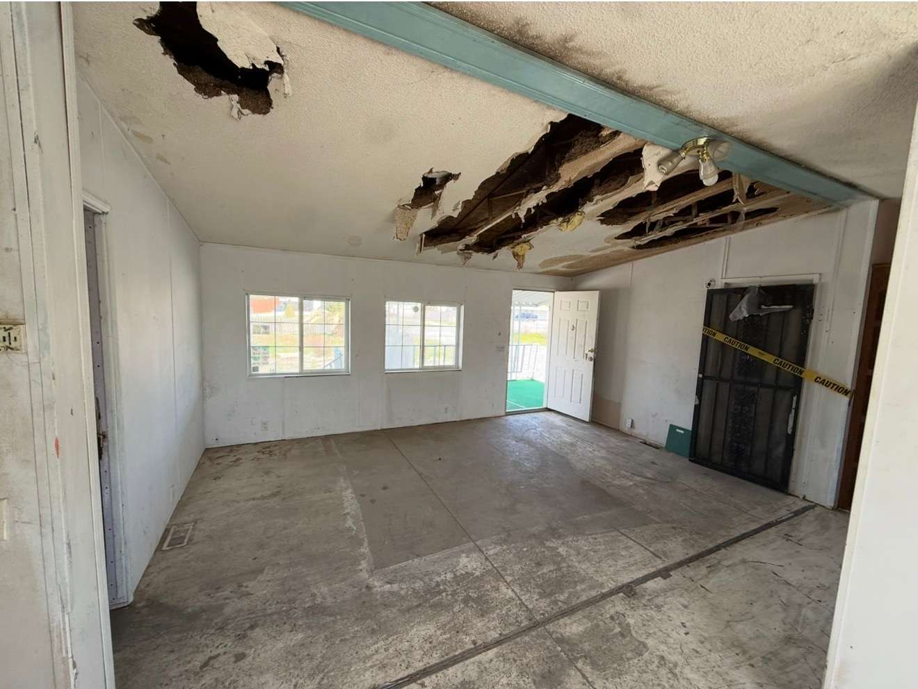 3581 W Donner St photo