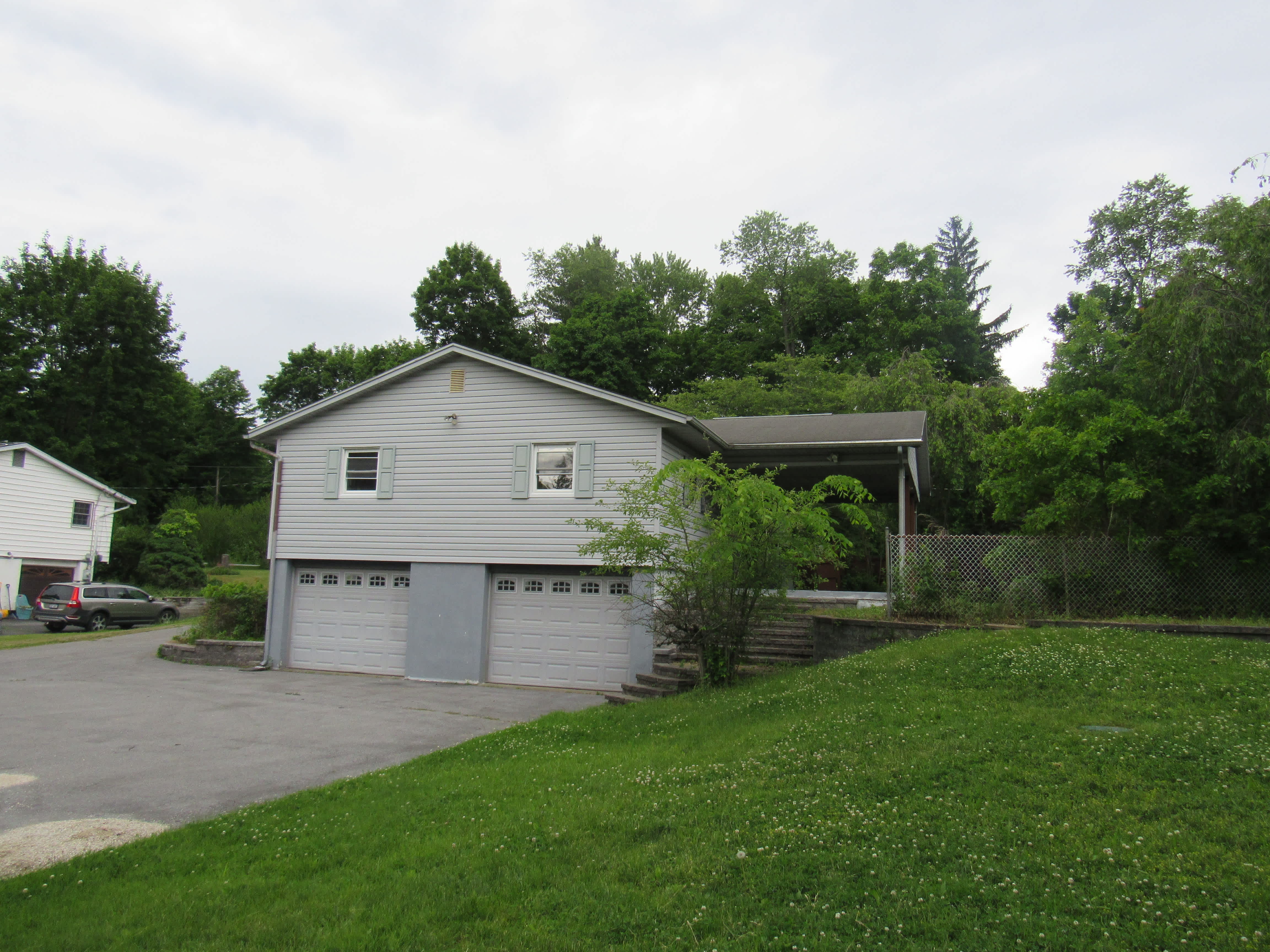 6 Meadow Avenue photo