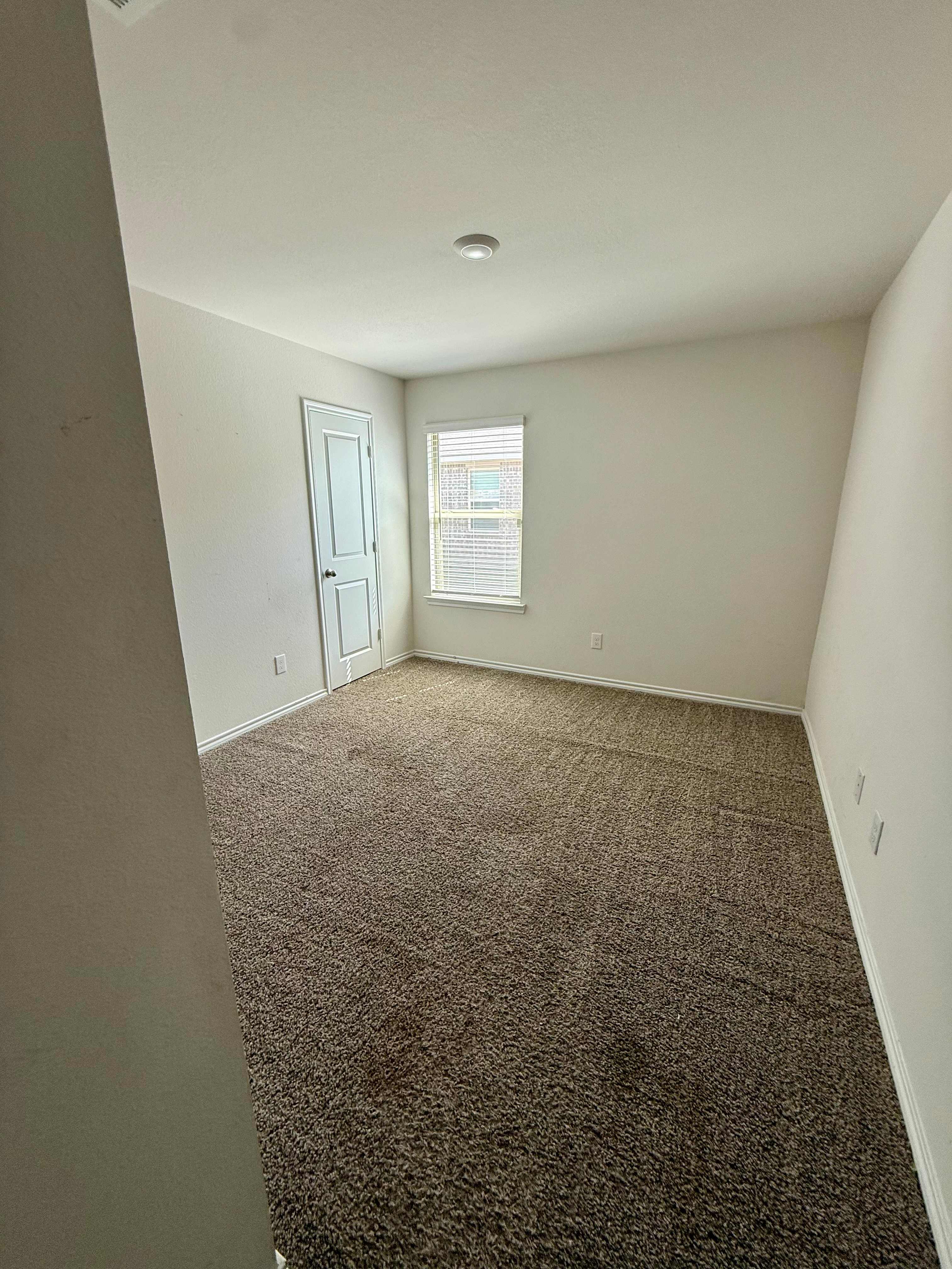 616 Chuck Wagon Dr photo