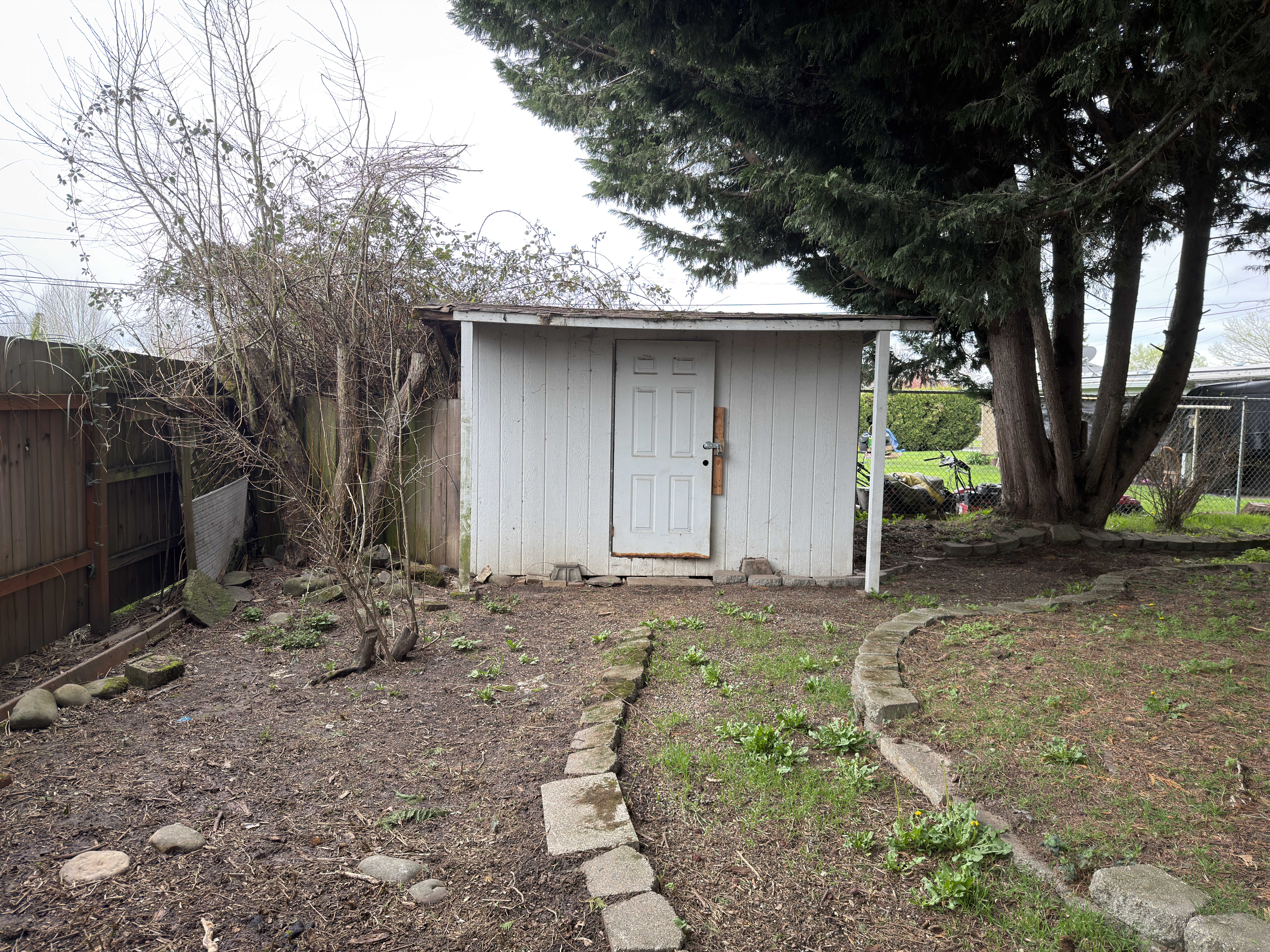 3320 Glendale Ave NE photo