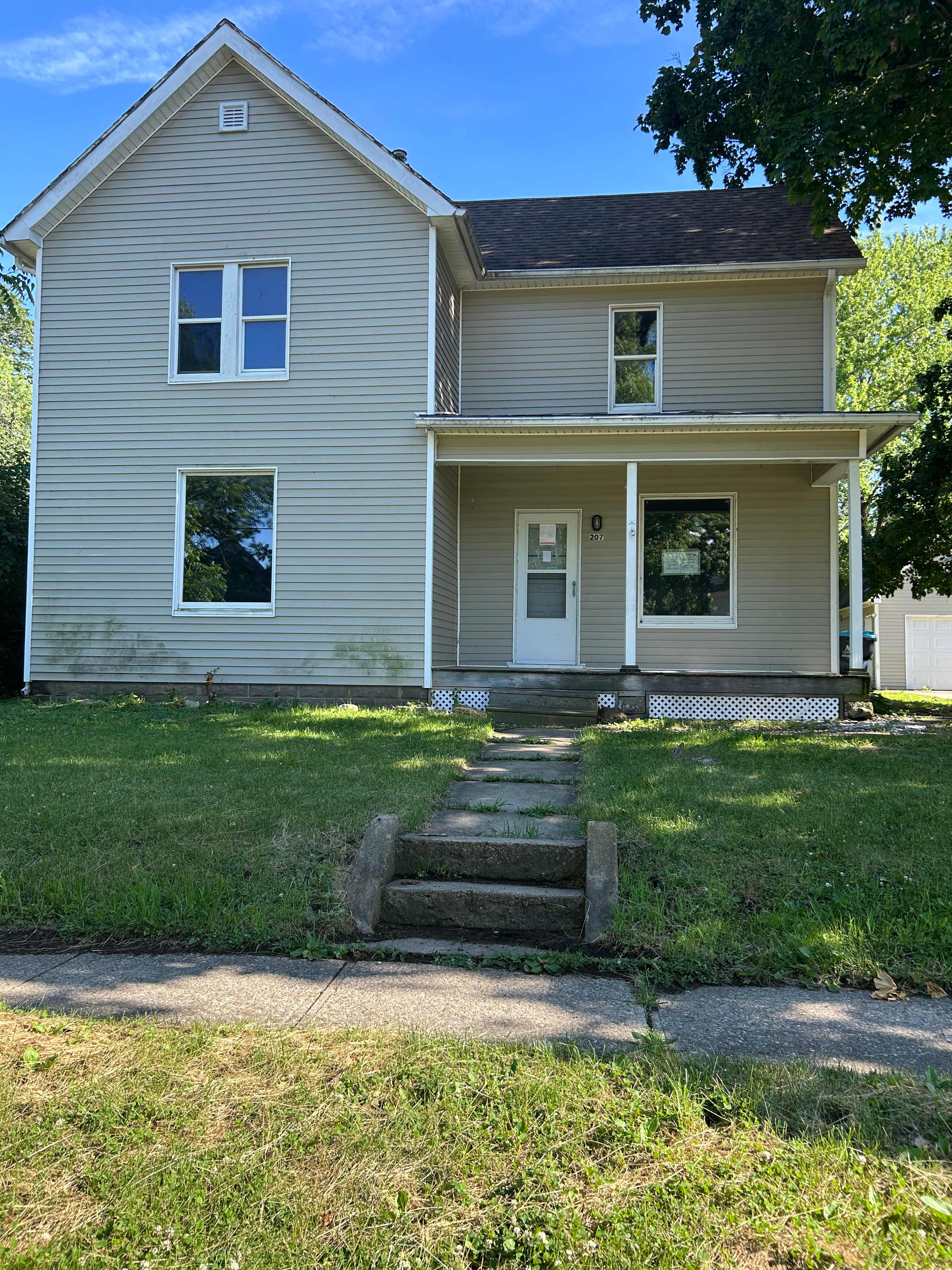 207 E Jayne St photo
