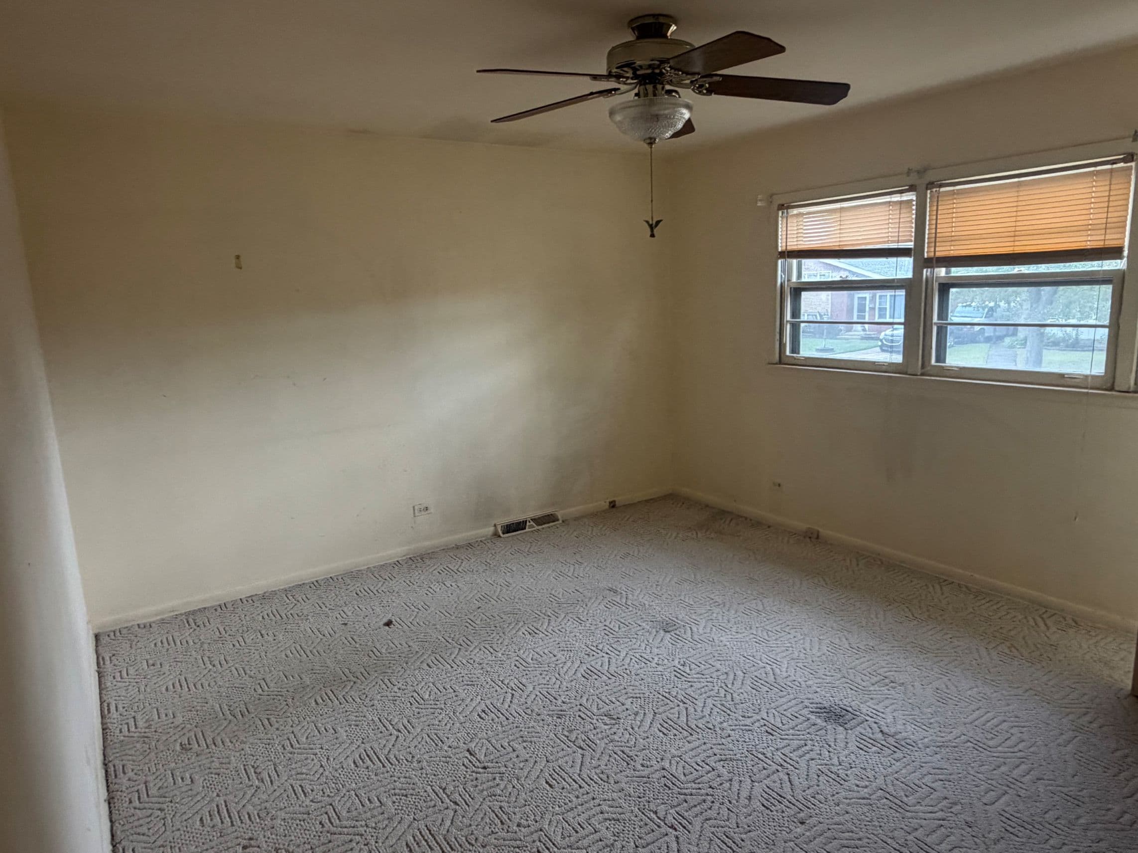 15239 Hamlin Ave photo