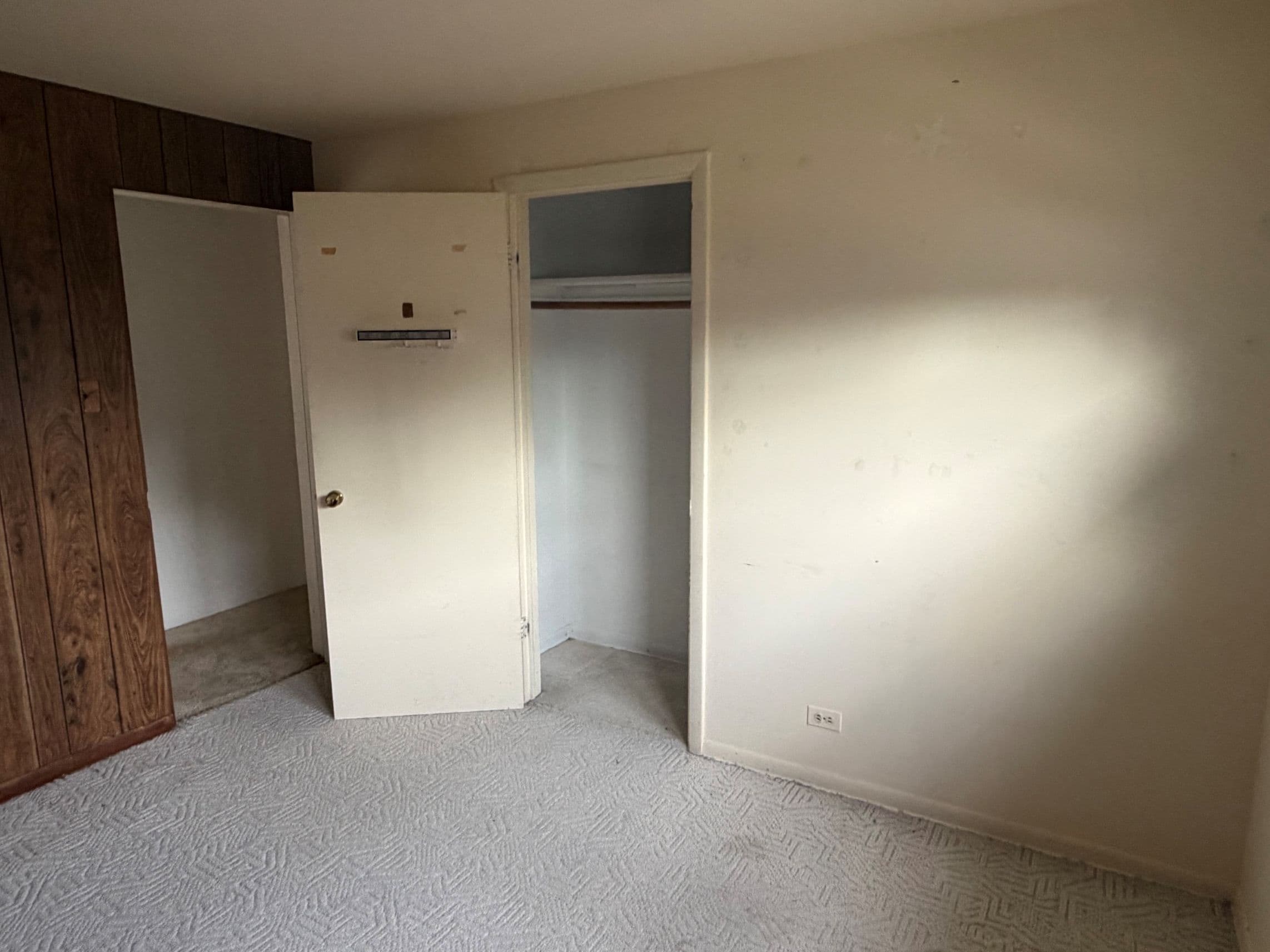 15239 Hamlin Ave photo