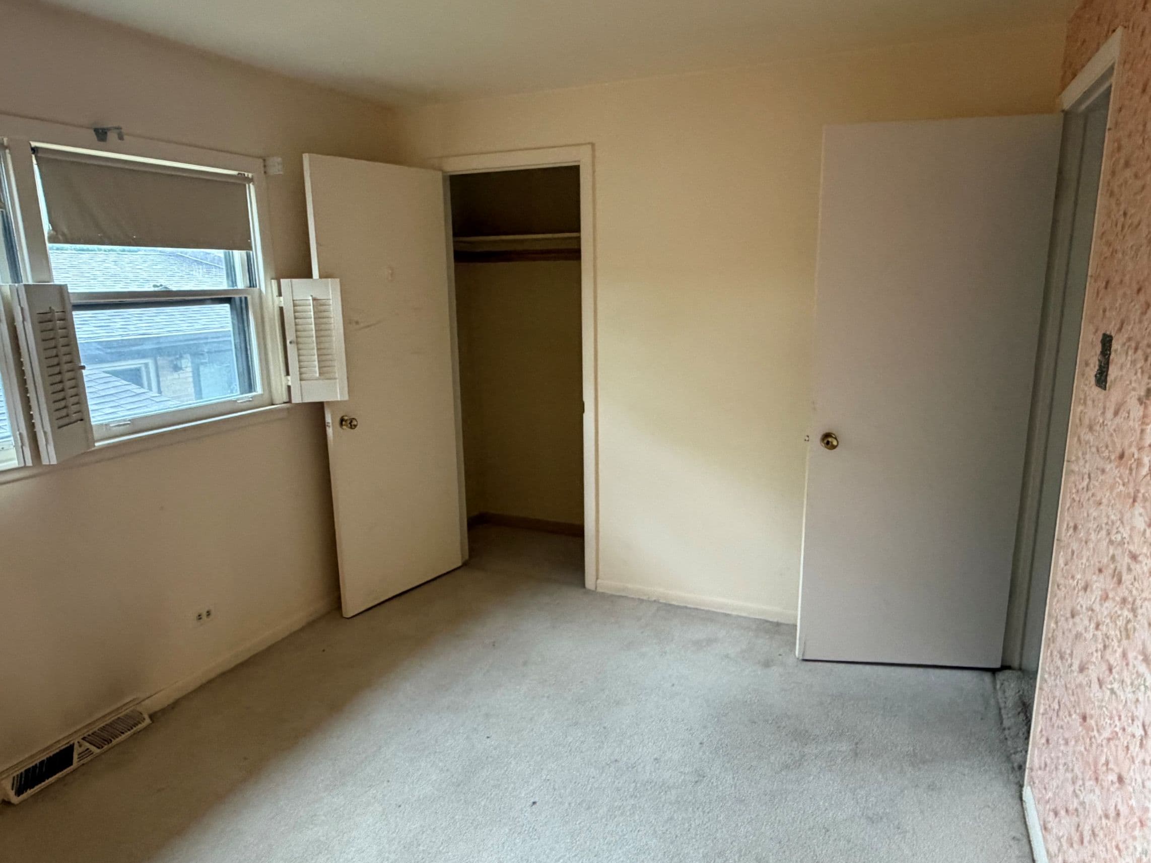 15239 Hamlin Ave photo