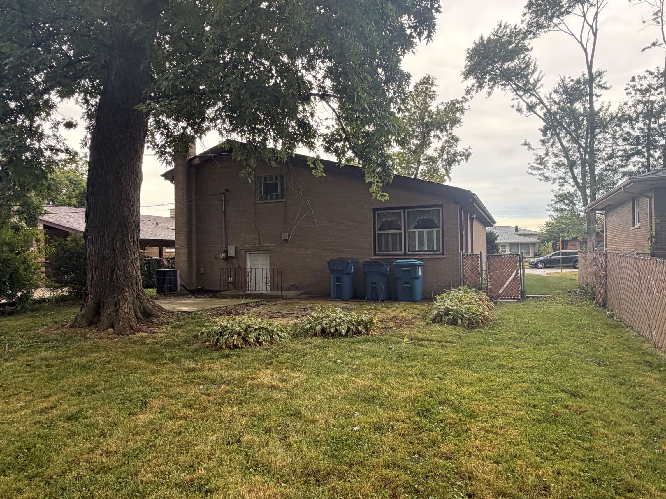 15239 Hamlin Ave photo