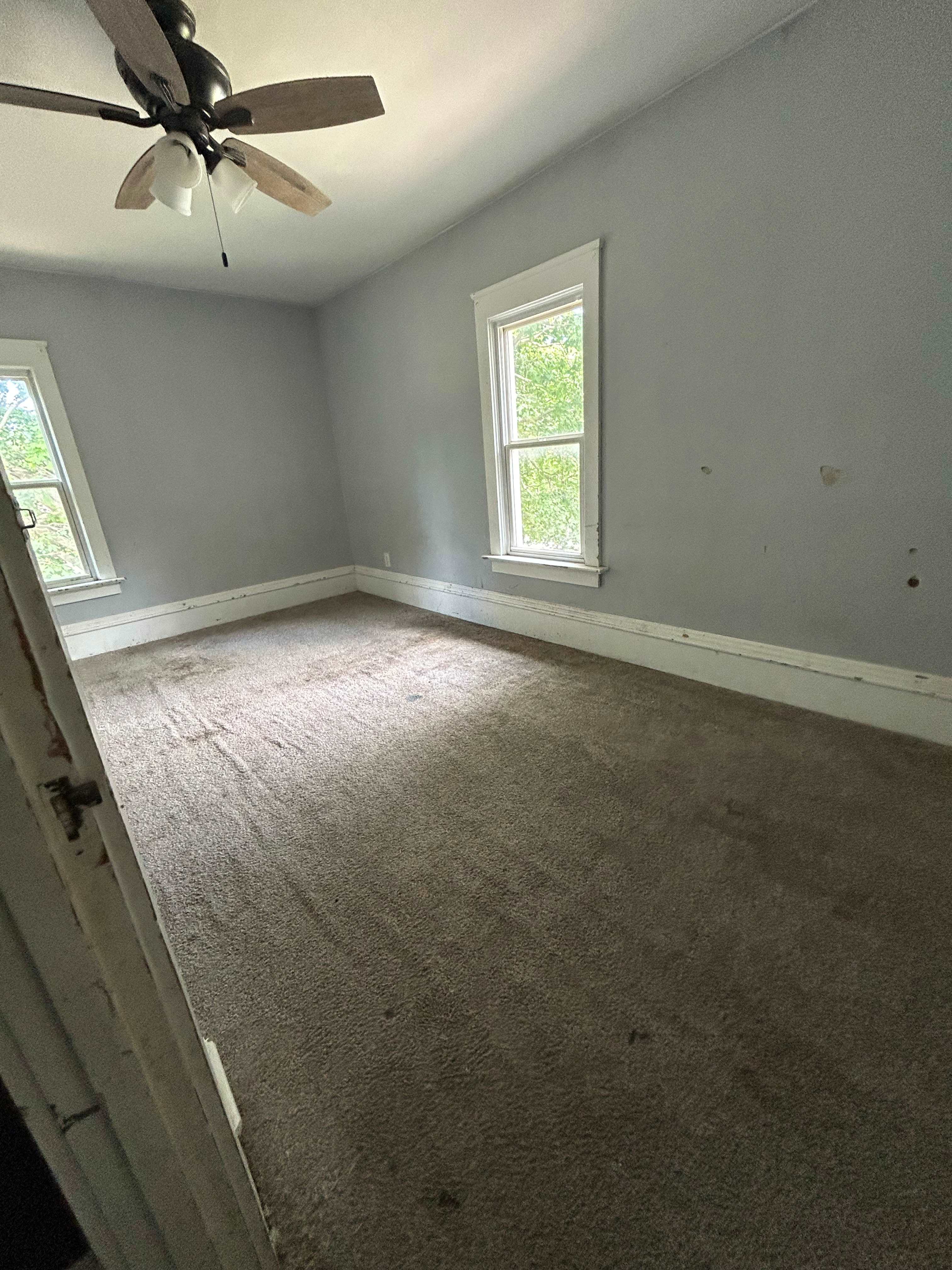 207 E Jayne St photo