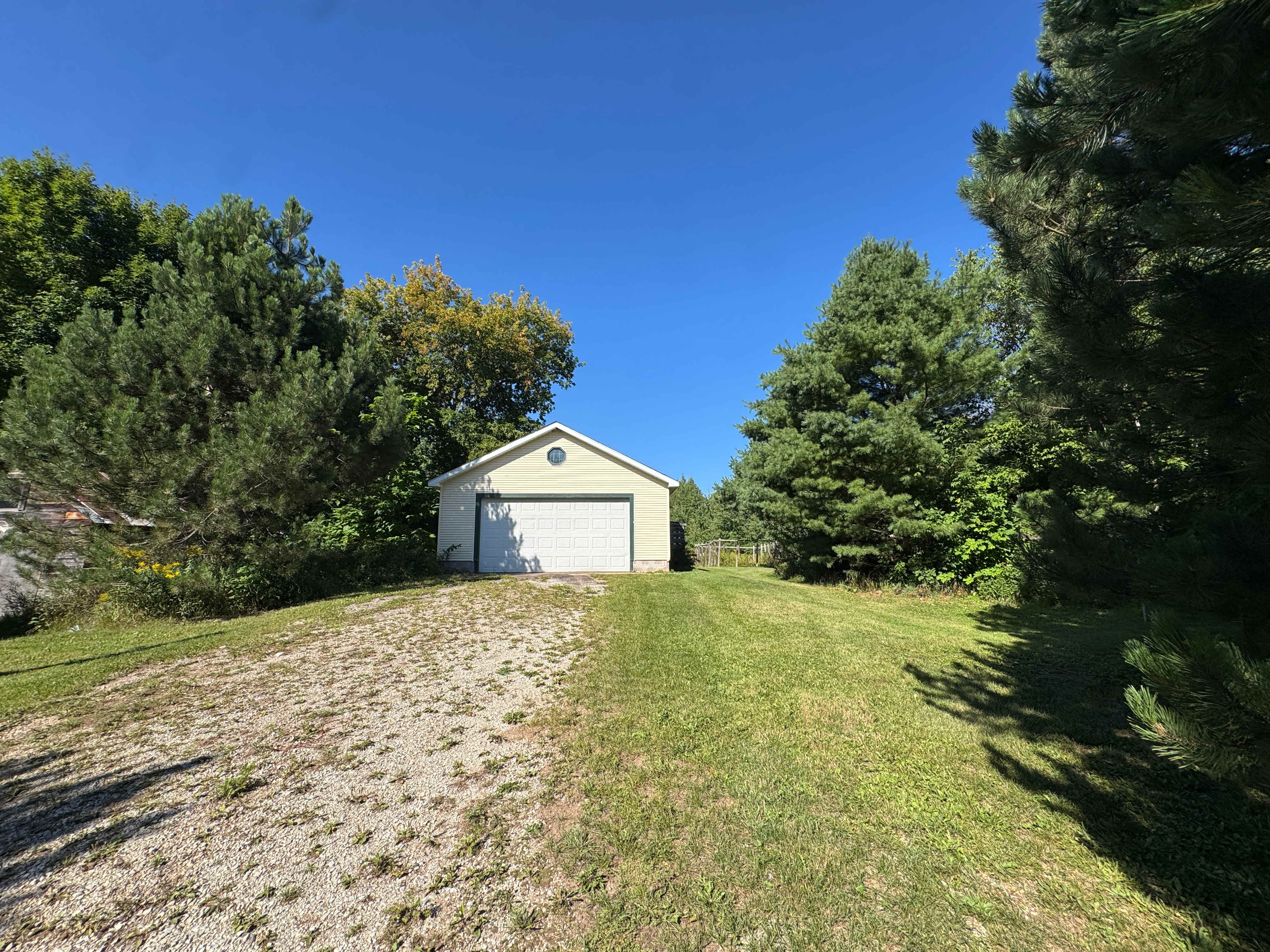 605 Ridge Rd photo