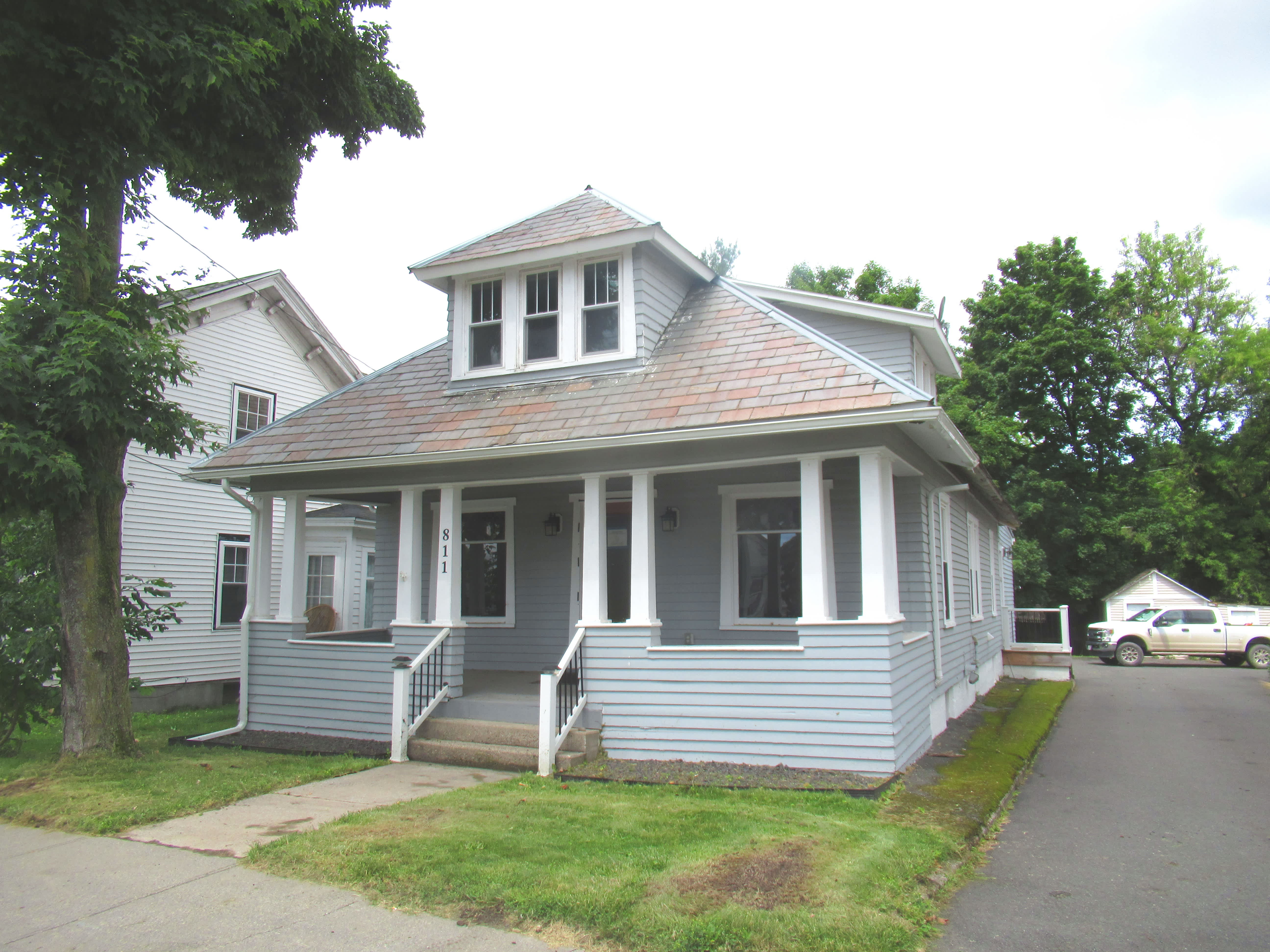 Photograph of 811 Hudson Ave, Stillwater, NY 12170