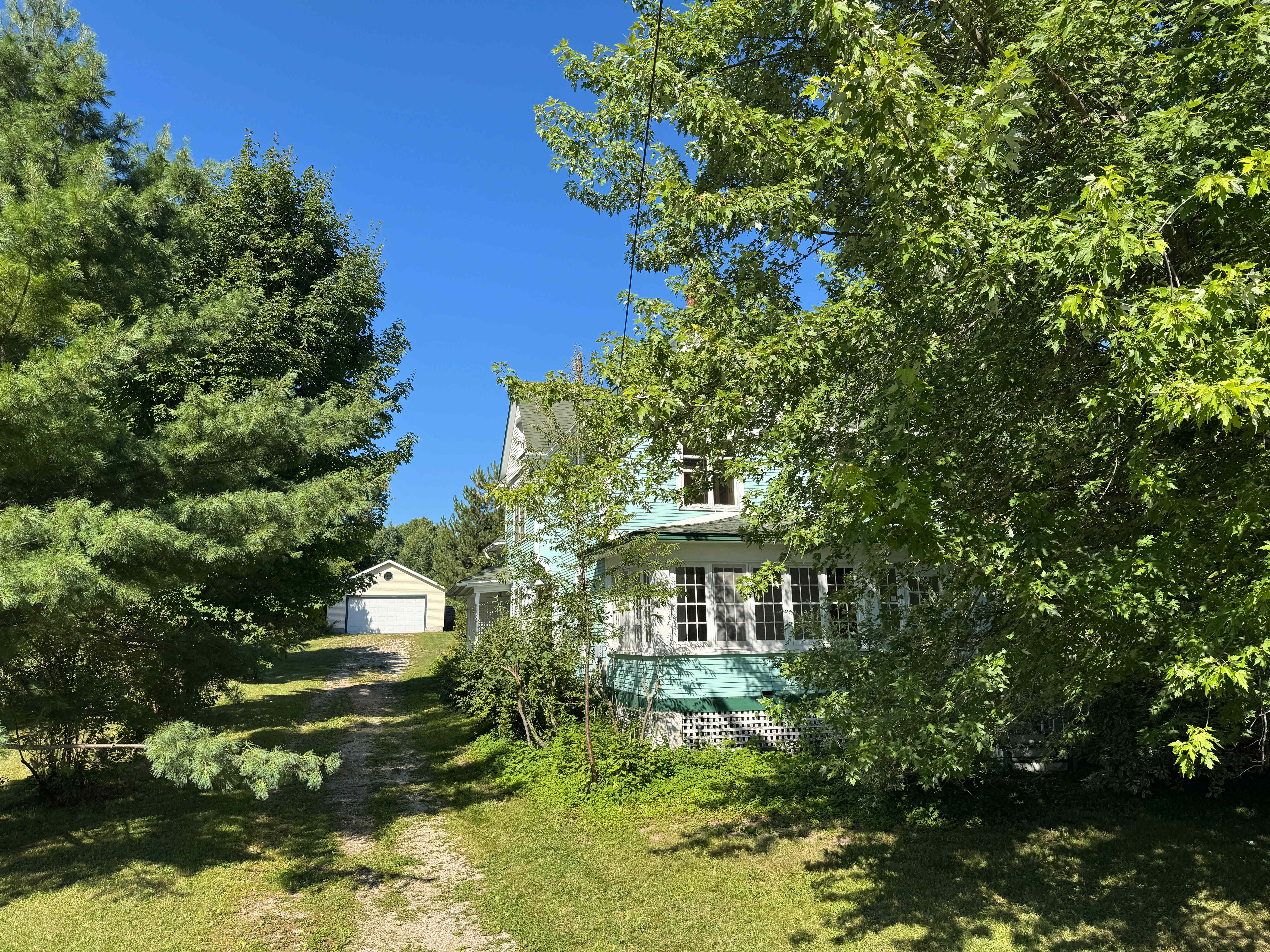 605 Ridge Rd photo