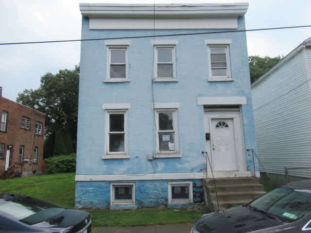 2326 Broadway photo