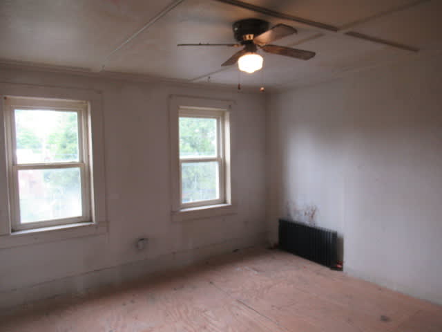 2326 Broadway photo