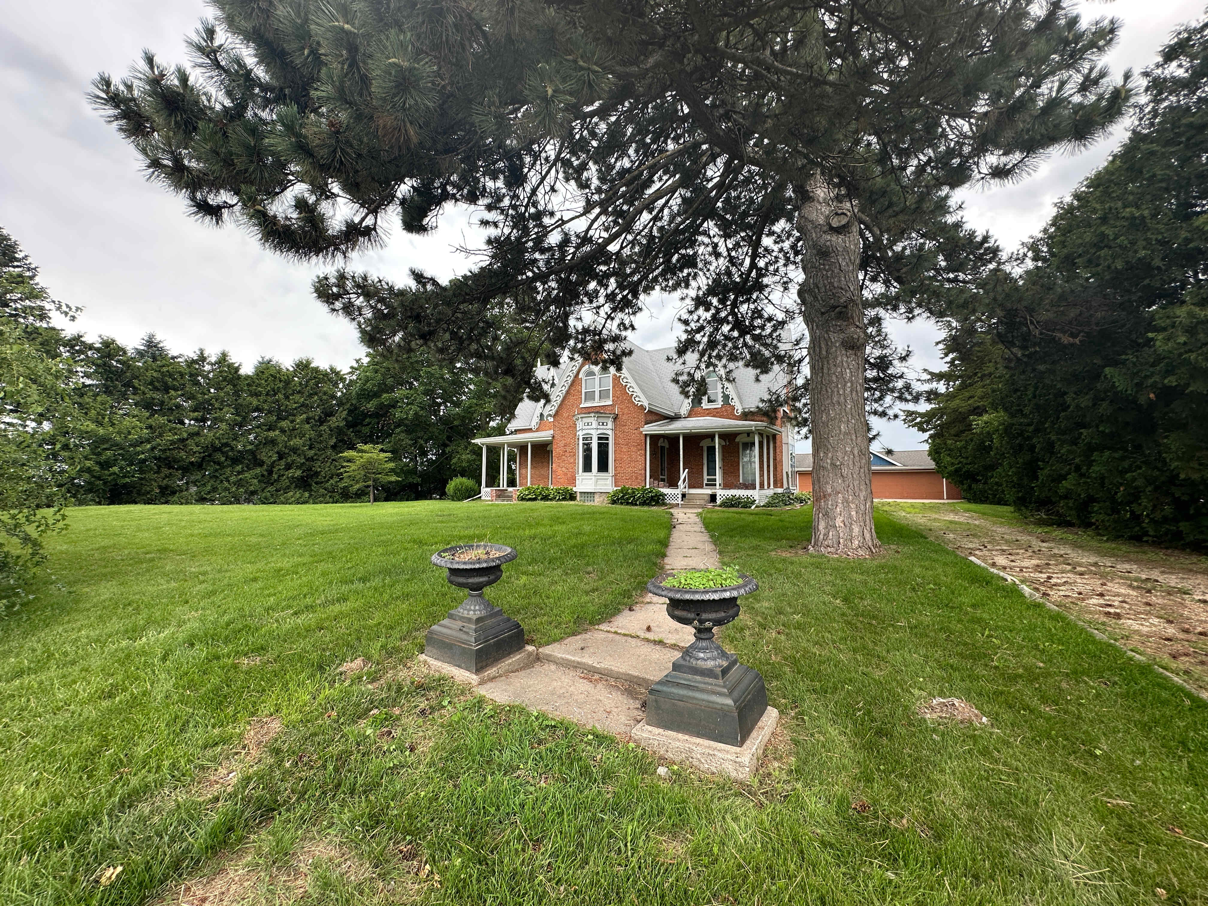 301 3rd Ave photo